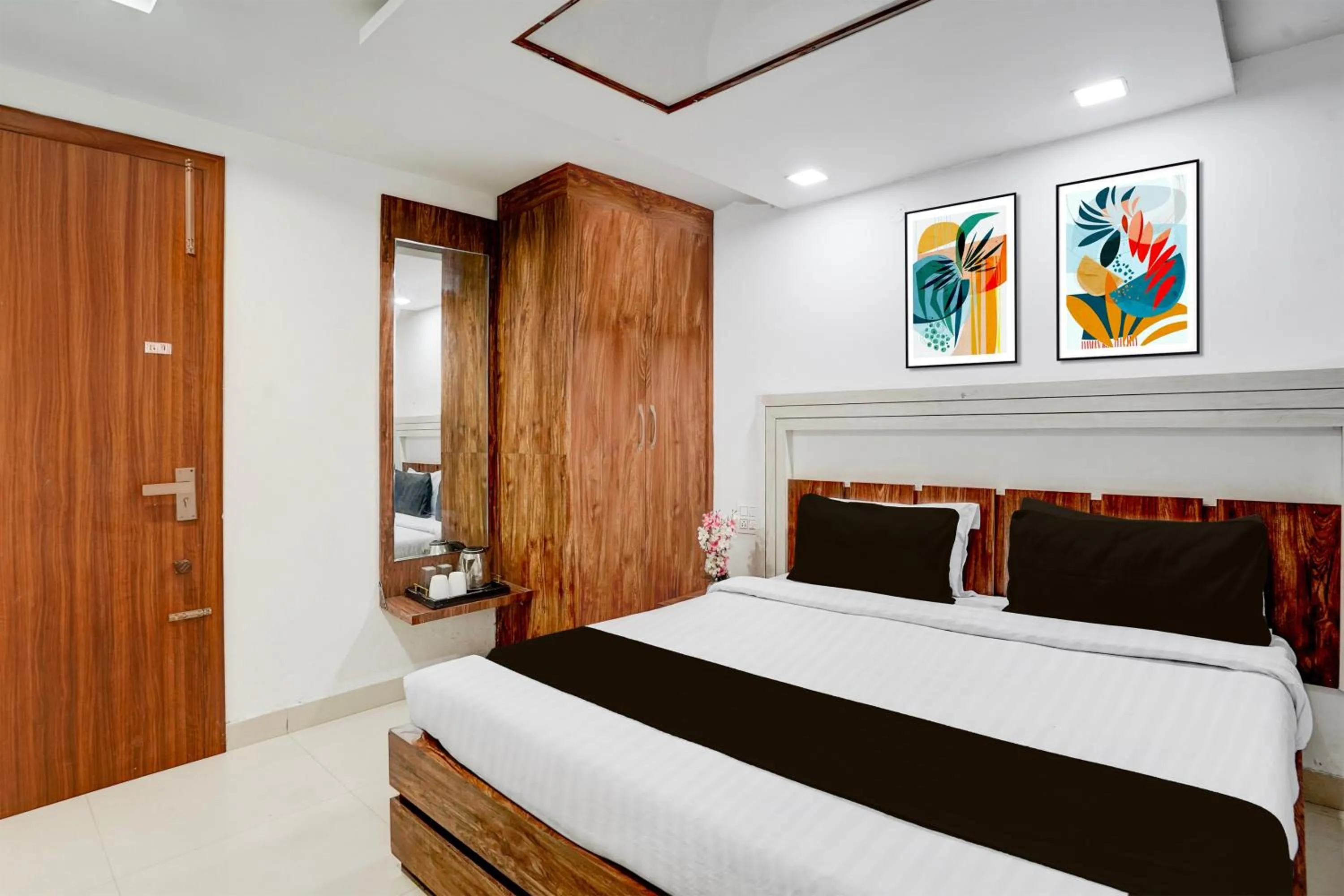Classic Triple Room - single occupancy in Super Collection O by OYO Mall Road Bathinda Formerly Hotel Galaxy