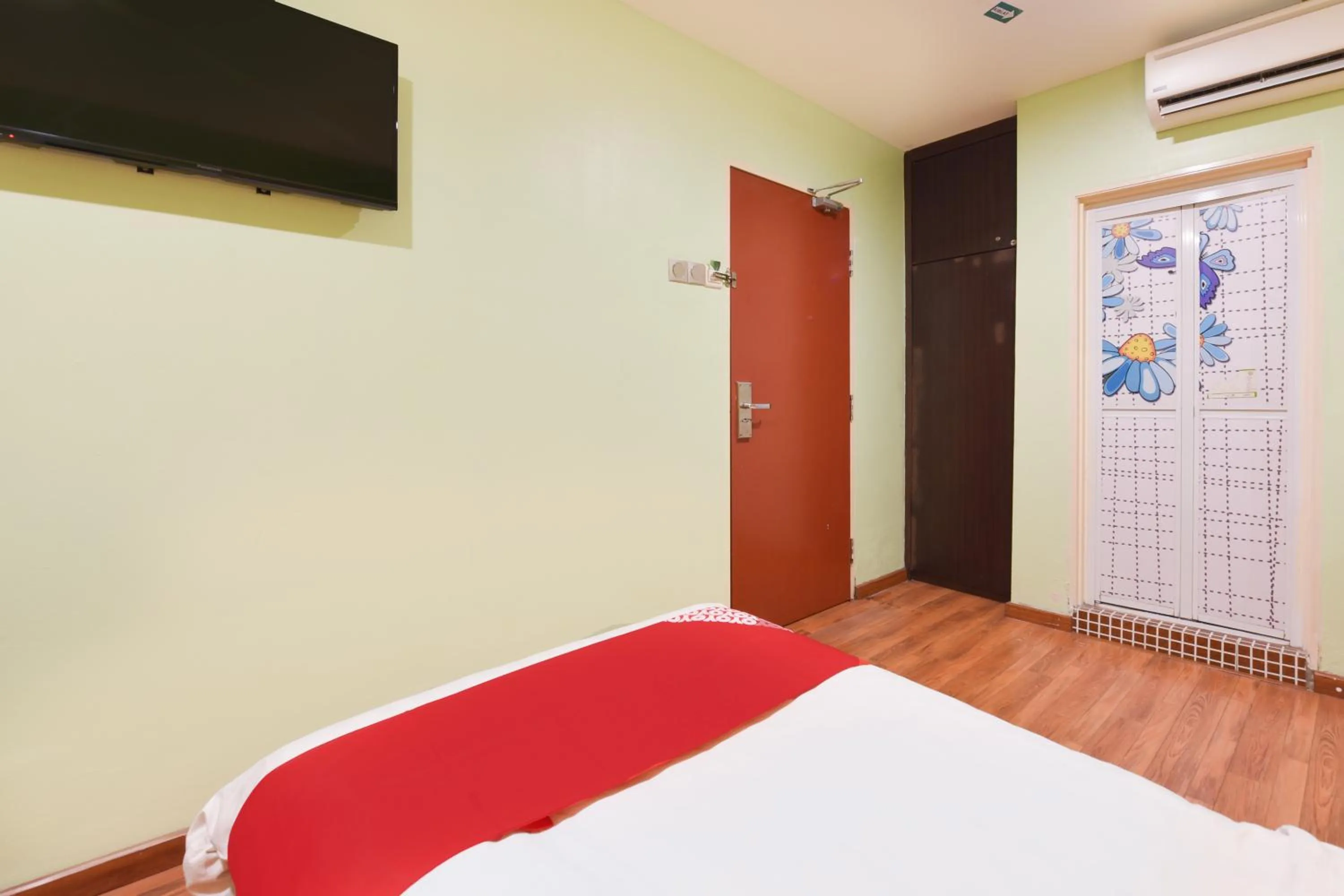 Bed in Dancenter G Home Hotel Near Kota Bharu Kelantan