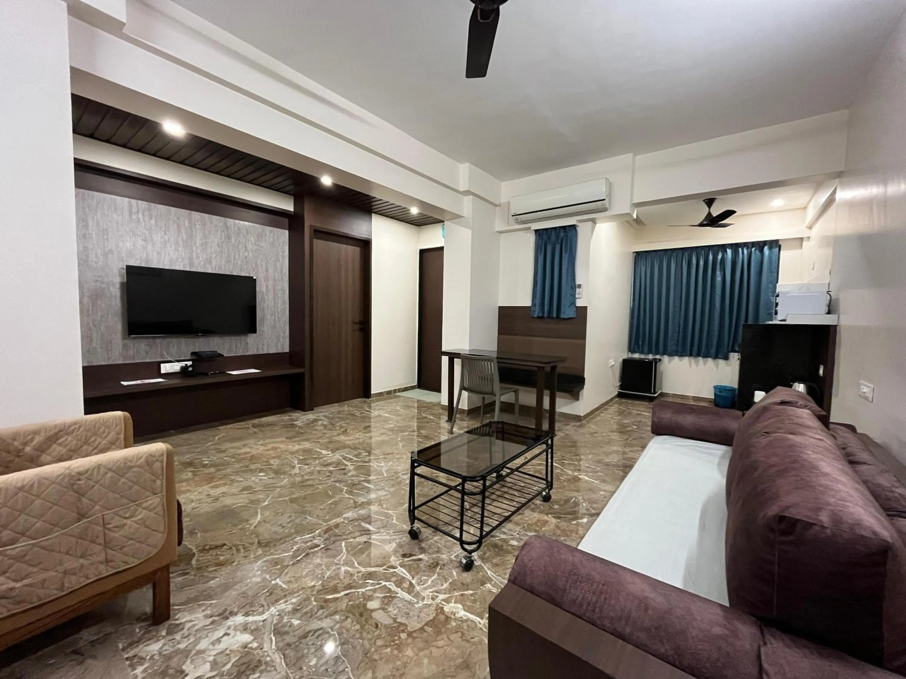 Kuber Suites