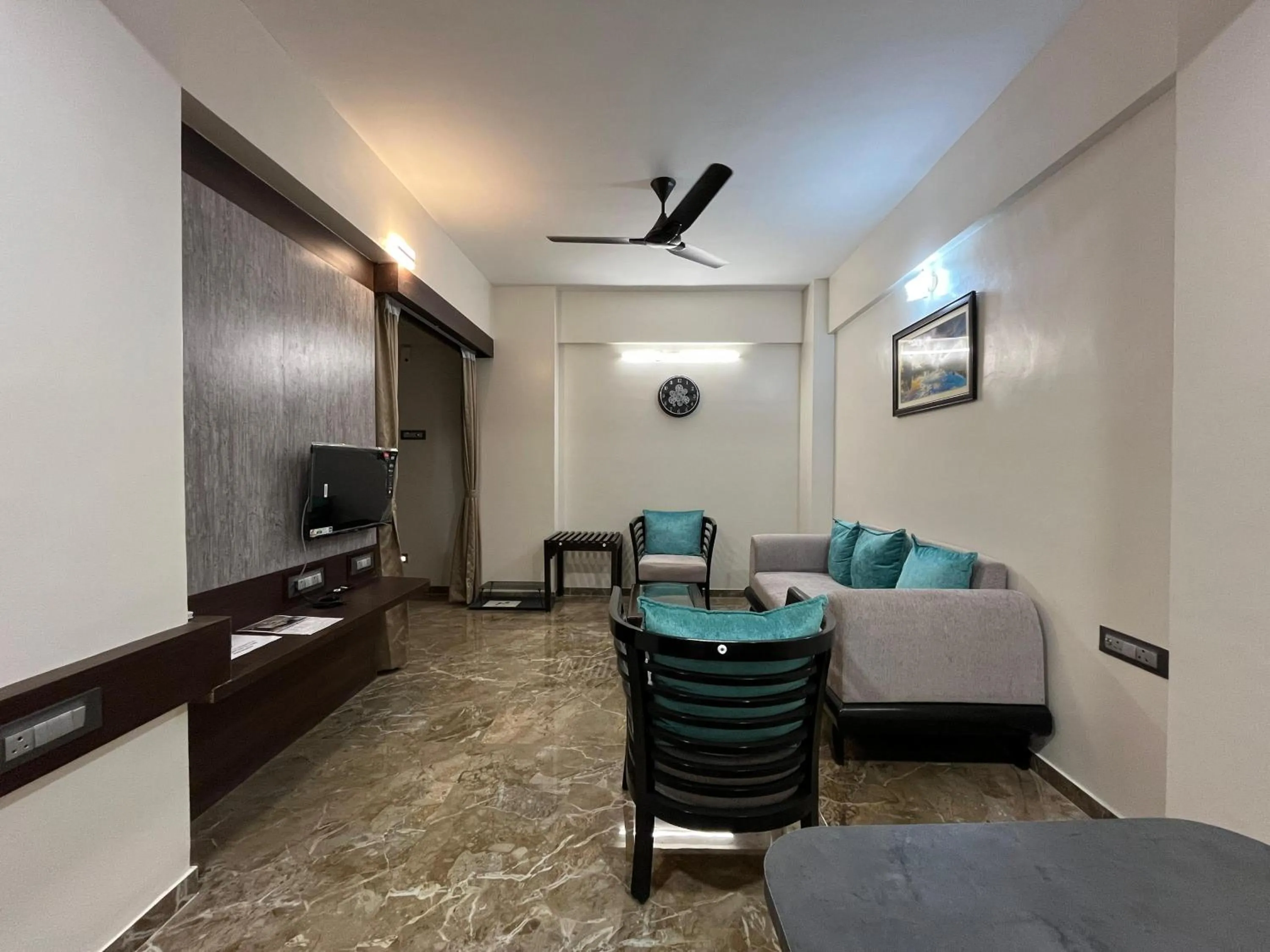 Living room in Kuber Suites