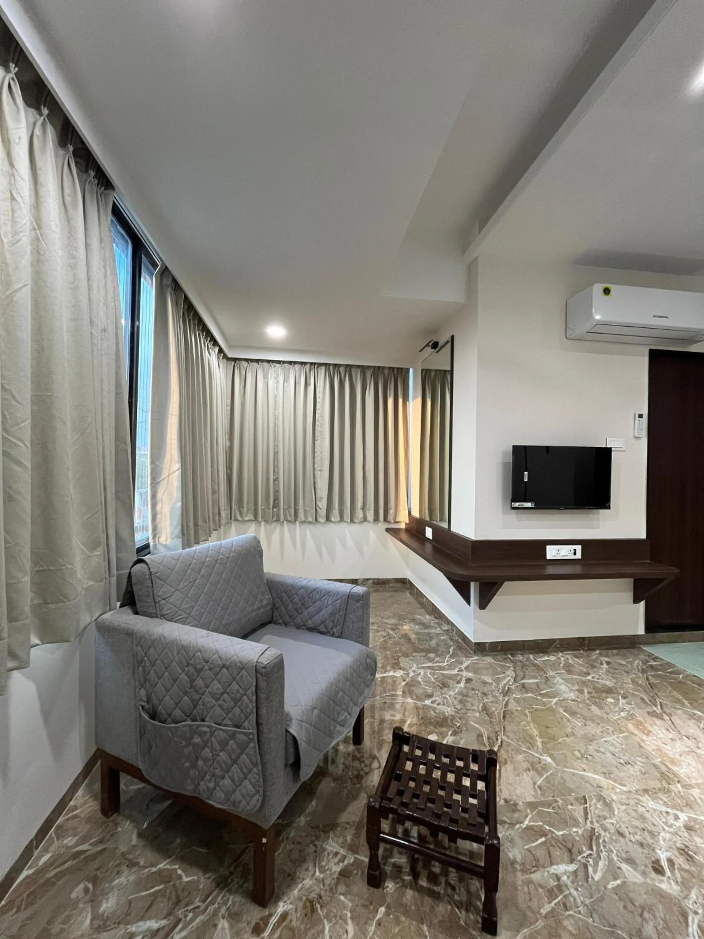 Kuber Suites