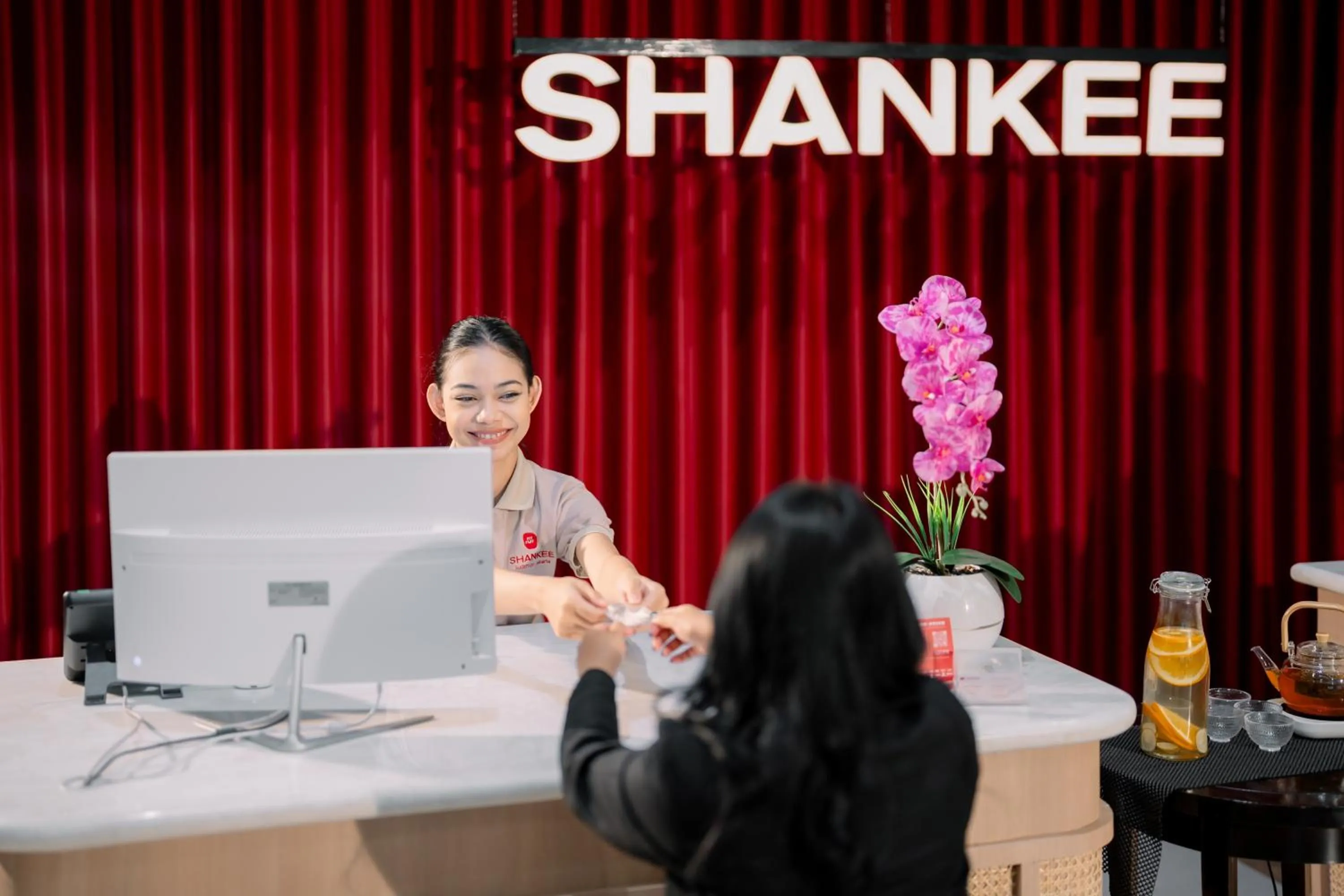 Lobby or reception in Shankee Suites Sudirman