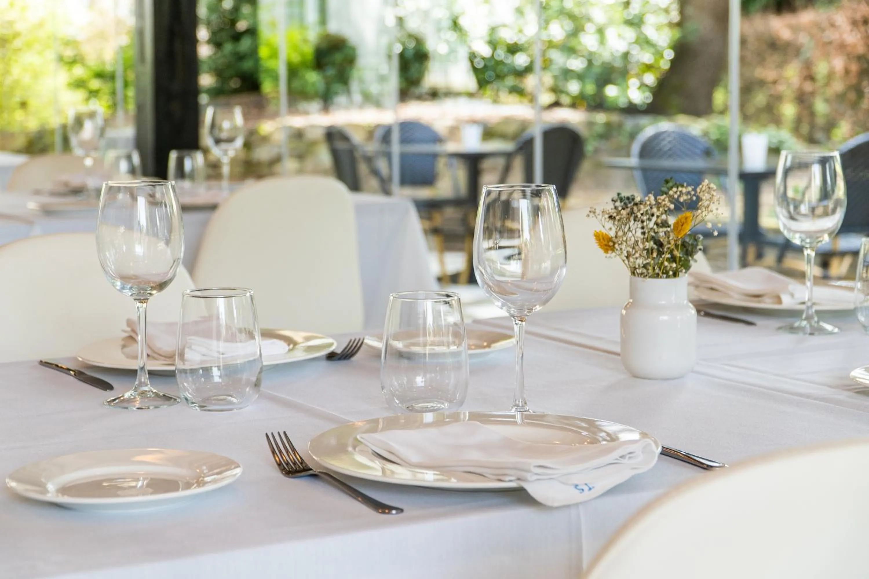 Restaurant/places to eat in Hotel Torres de Somo