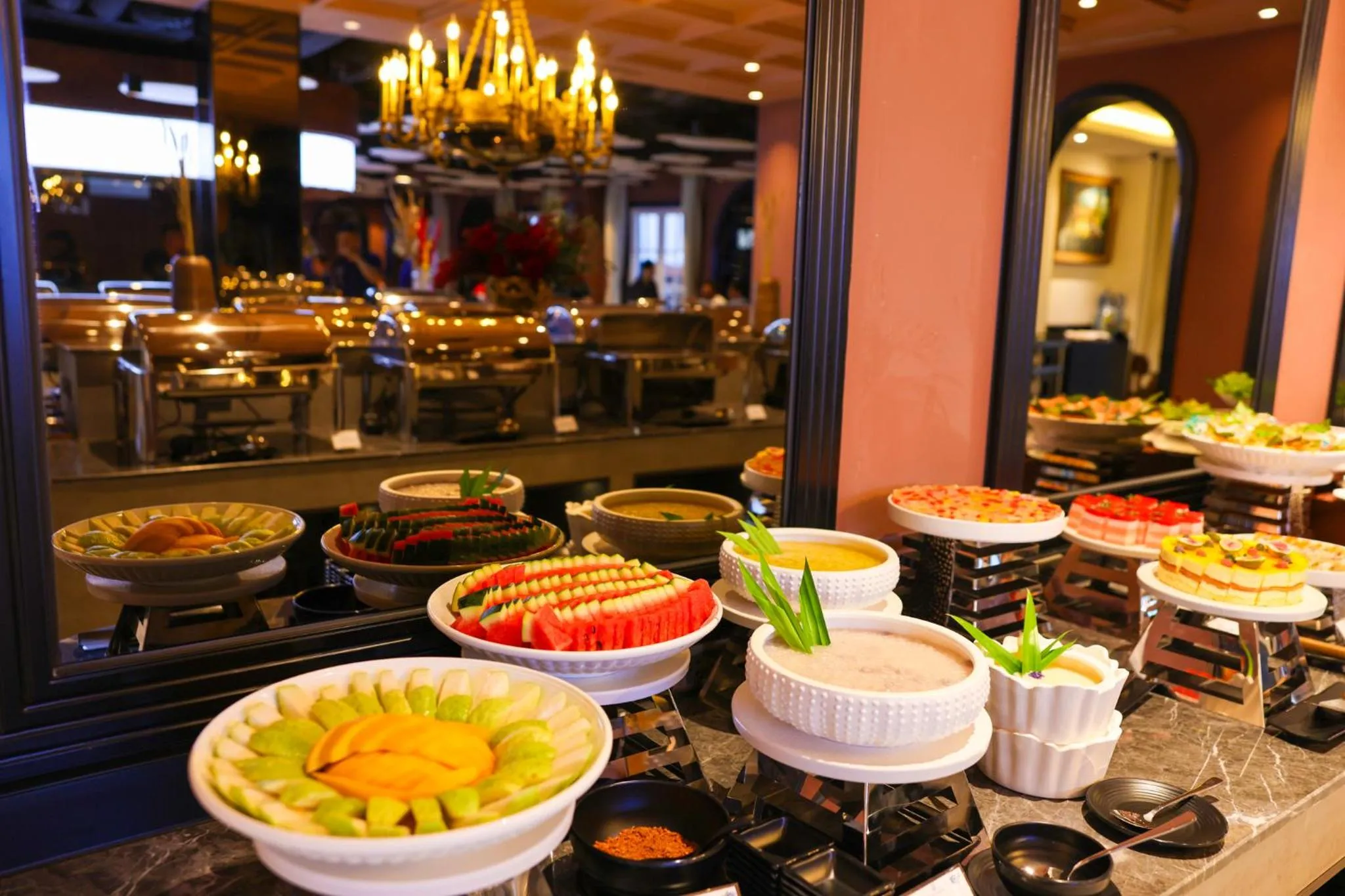 Restaurant/places to eat in Times Corner Amalfi Hotel