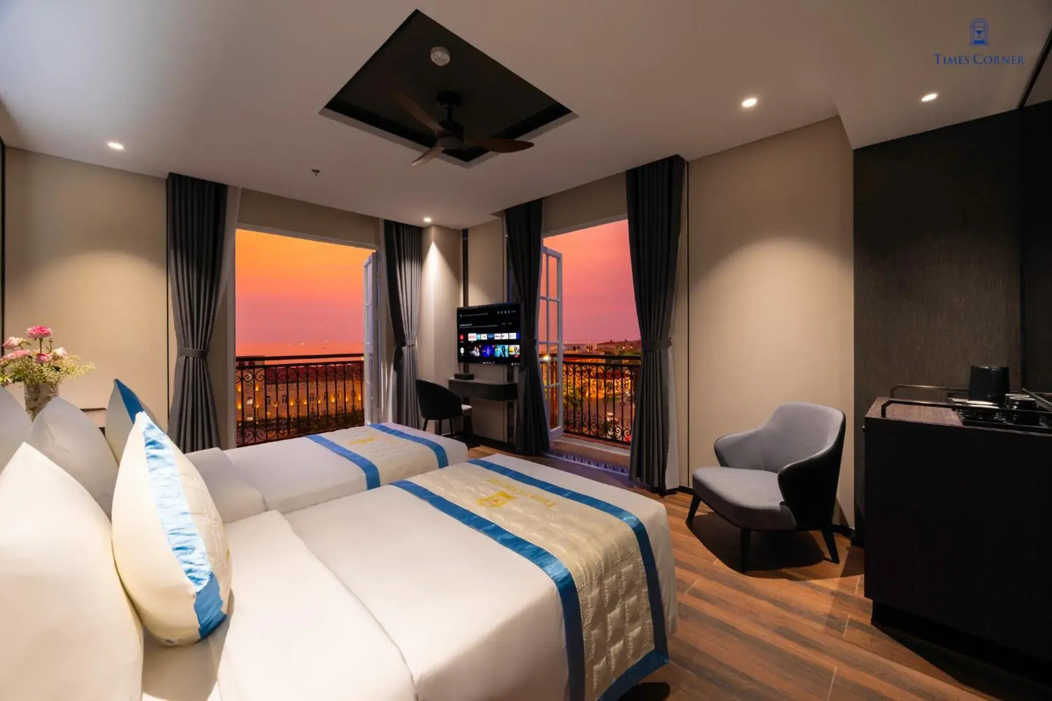 Bed in Times Corner Amalfi Hotel Bed in Times Corner Amalfi Hotel