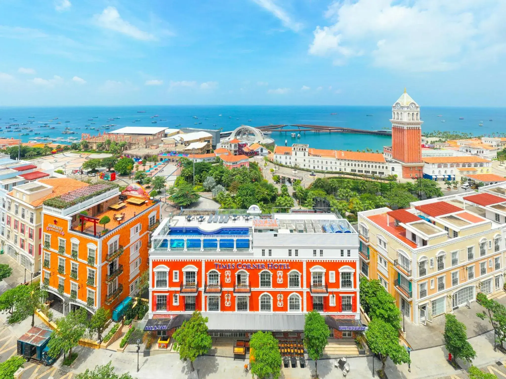 Property building in Times Corner Amalfi Hotel Property building in Times Corner Amalfi Hotel