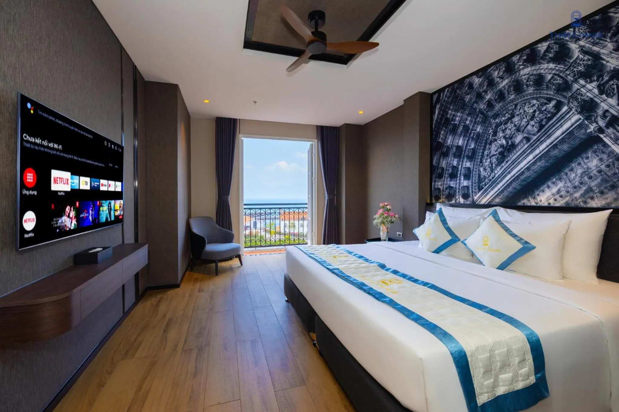 Bed in Times Corner Amalfi Hotel