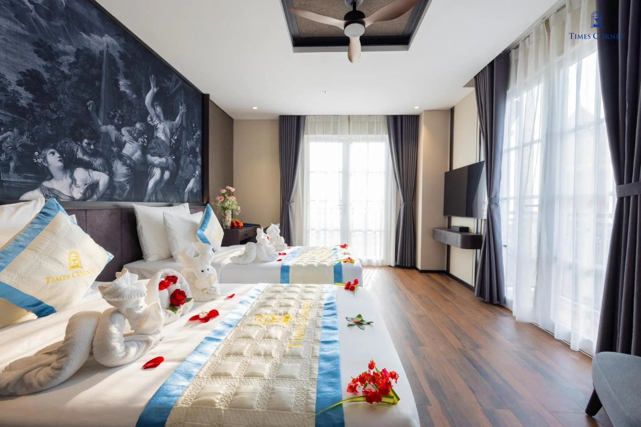 Bed in Times Corner Amalfi Hotel