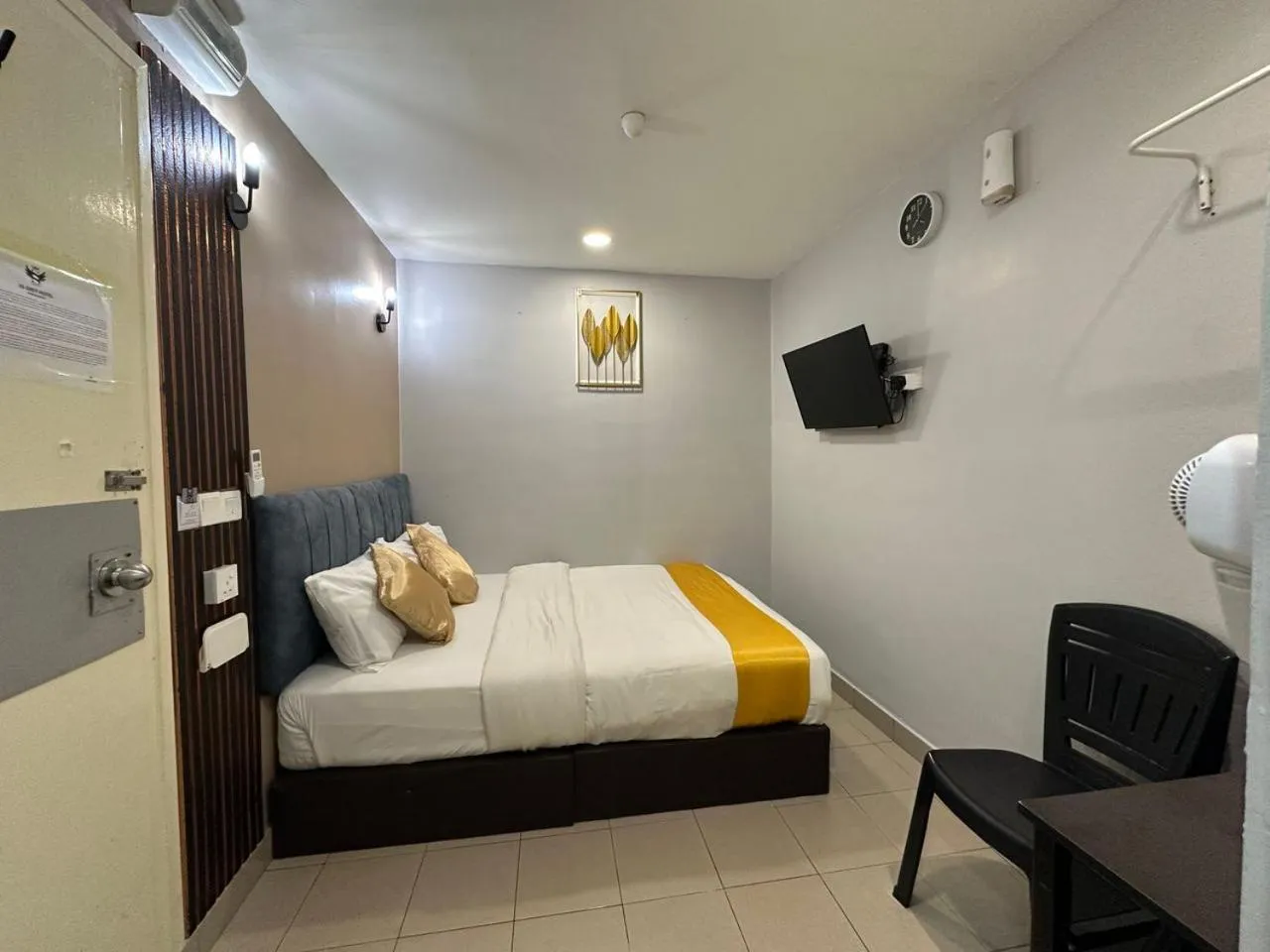 Bed in SS Grey Hotel