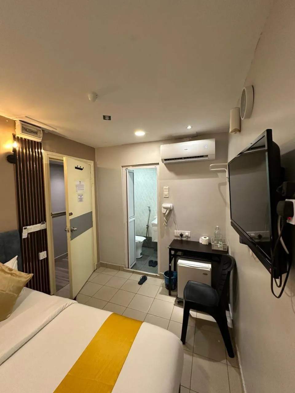 Bed in SS Grey Hotel