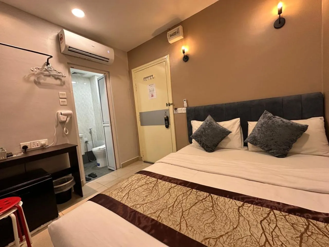 Bed in SS Grey Hotel