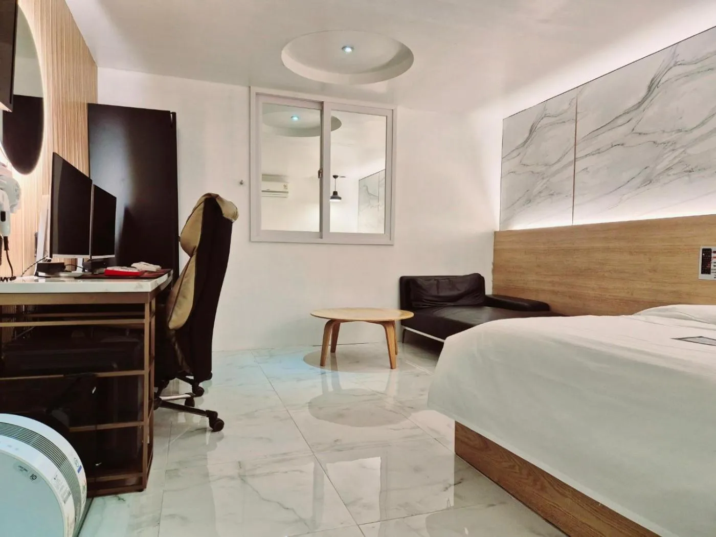 S Hotel
