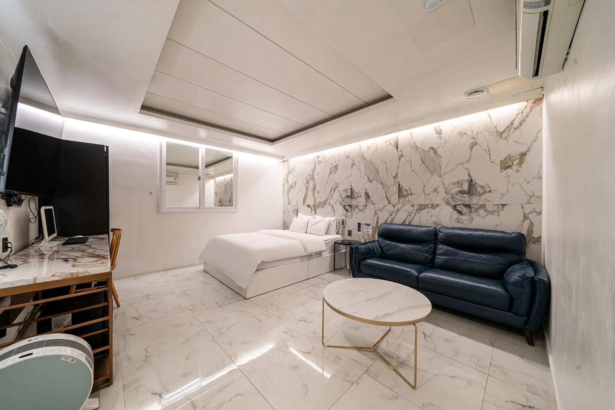 Double Room in S Hotel