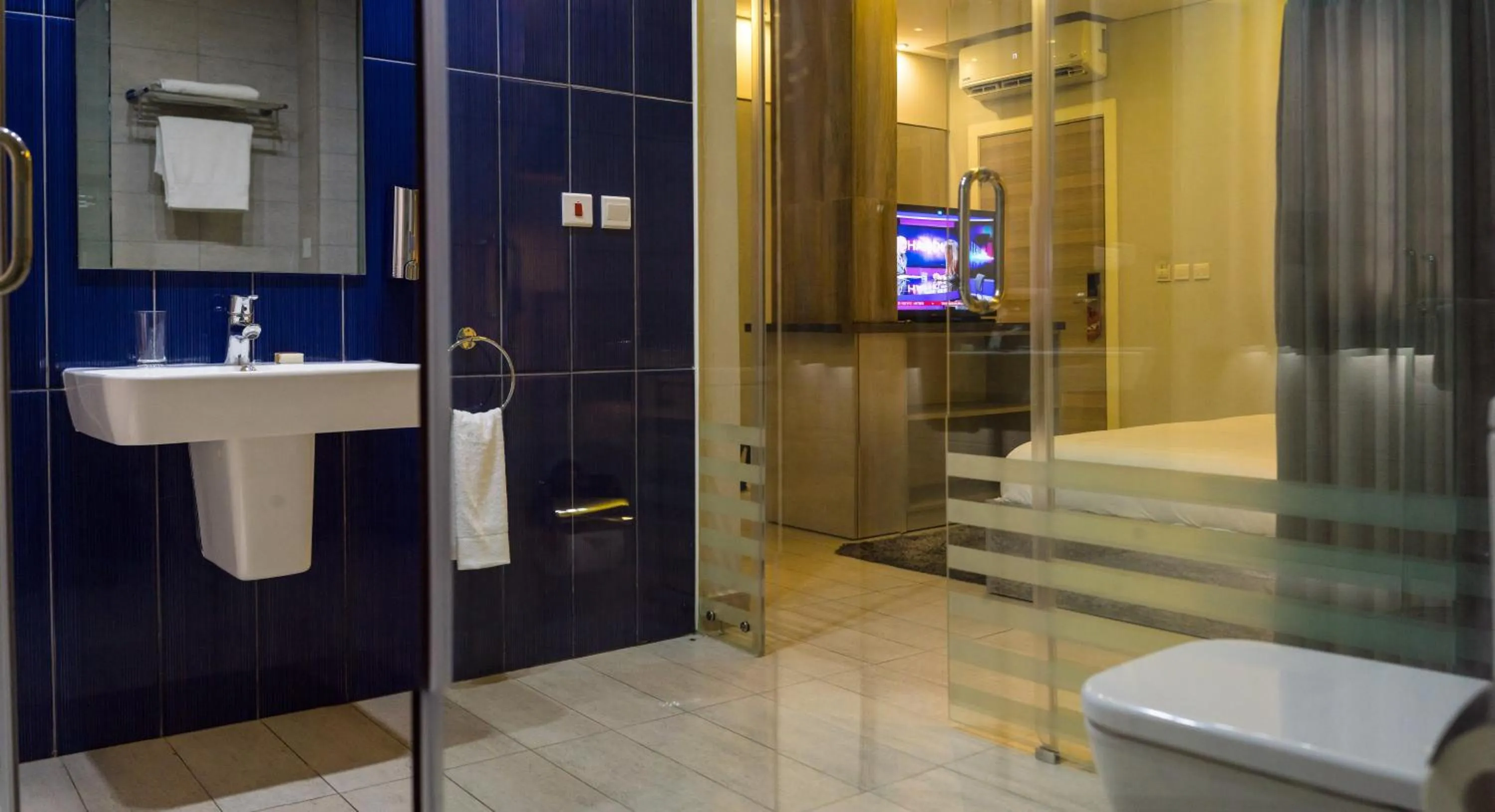 Bathroom in Urbano Hotel