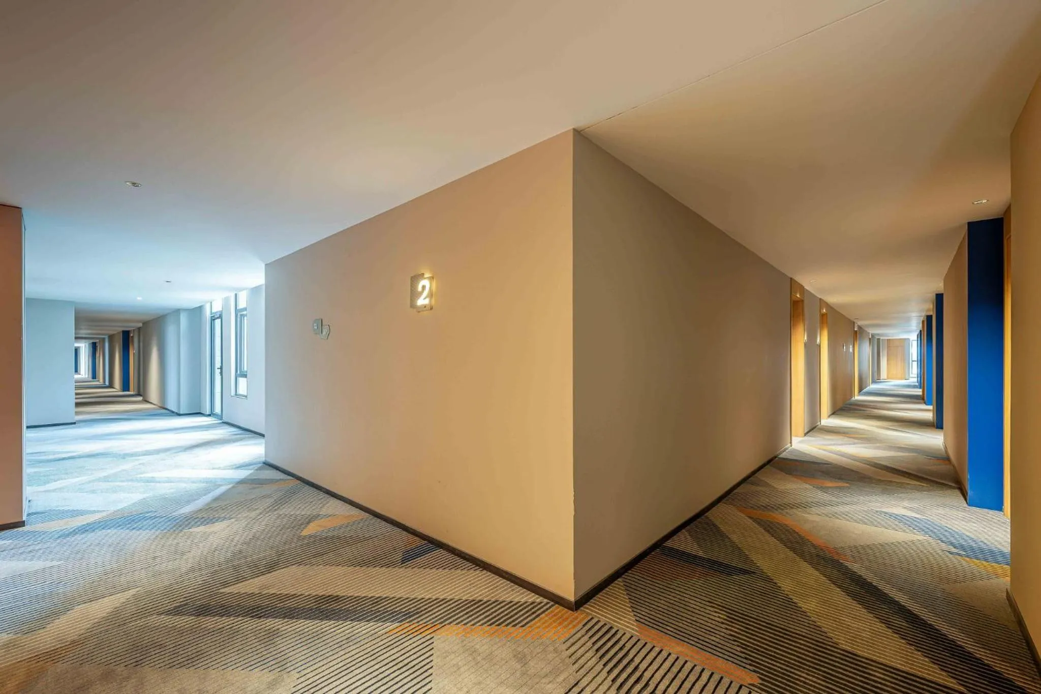 Decorative detail in Holiday Inn Express Shanghai PVG Airport Zhuqiao - Free shuttle bus to Pudong Airport and Disneyland