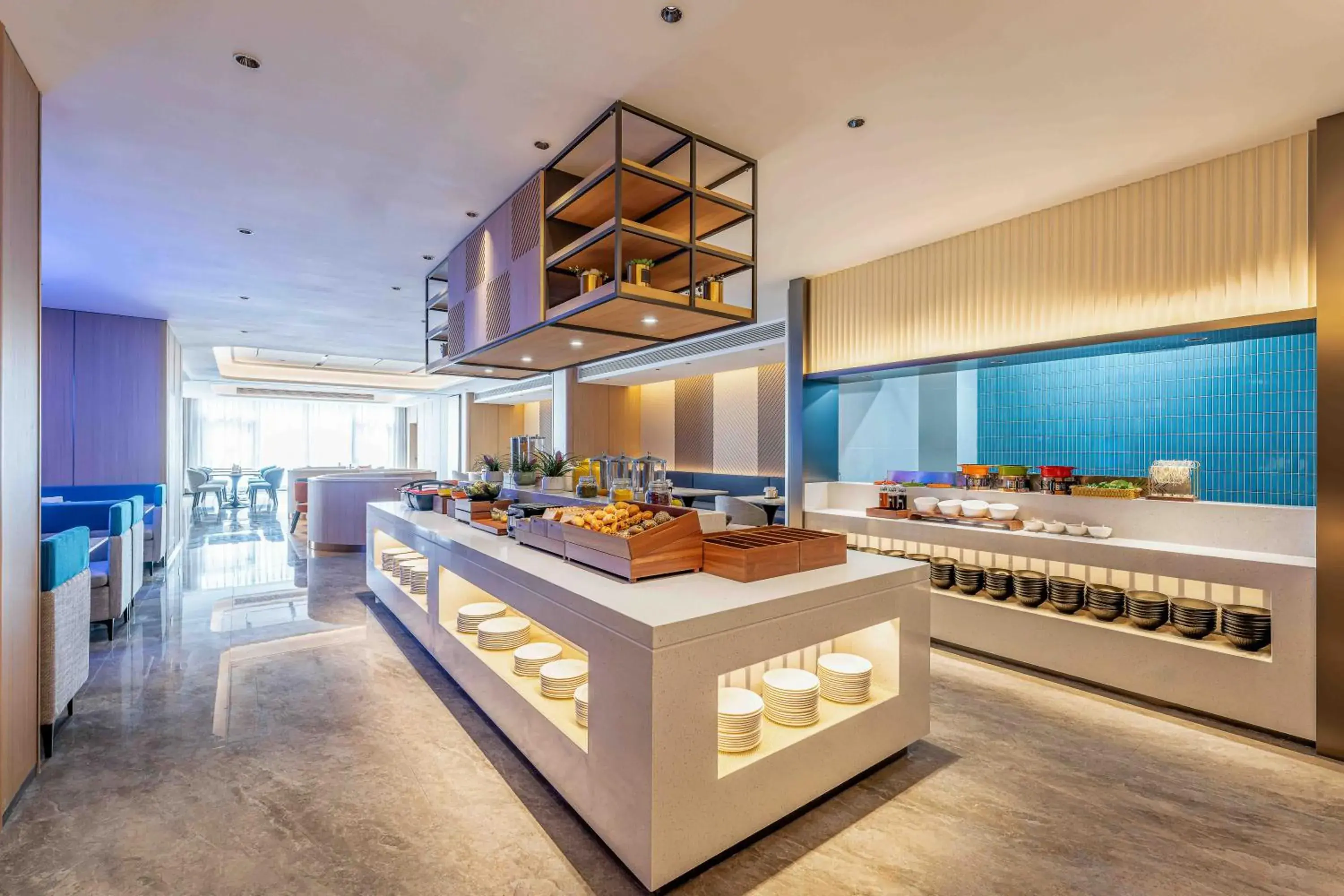 Holiday Inn Express Shanghai PVG Airport Zhuqiao - Free shuttle bus to Pudong Airport and Disneyland Holiday Inn Express Shanghai PVG Airport Zhuqiao - Free shuttle bus to Pudong Airport and Disneyland