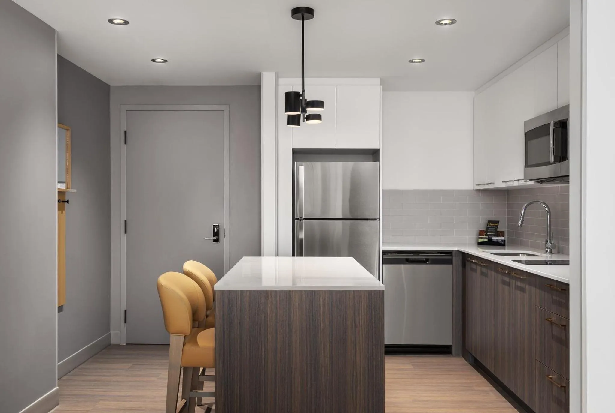 Photo of the whole room in Staybridge Suites Montreal Airport - St-Laurent by IHG