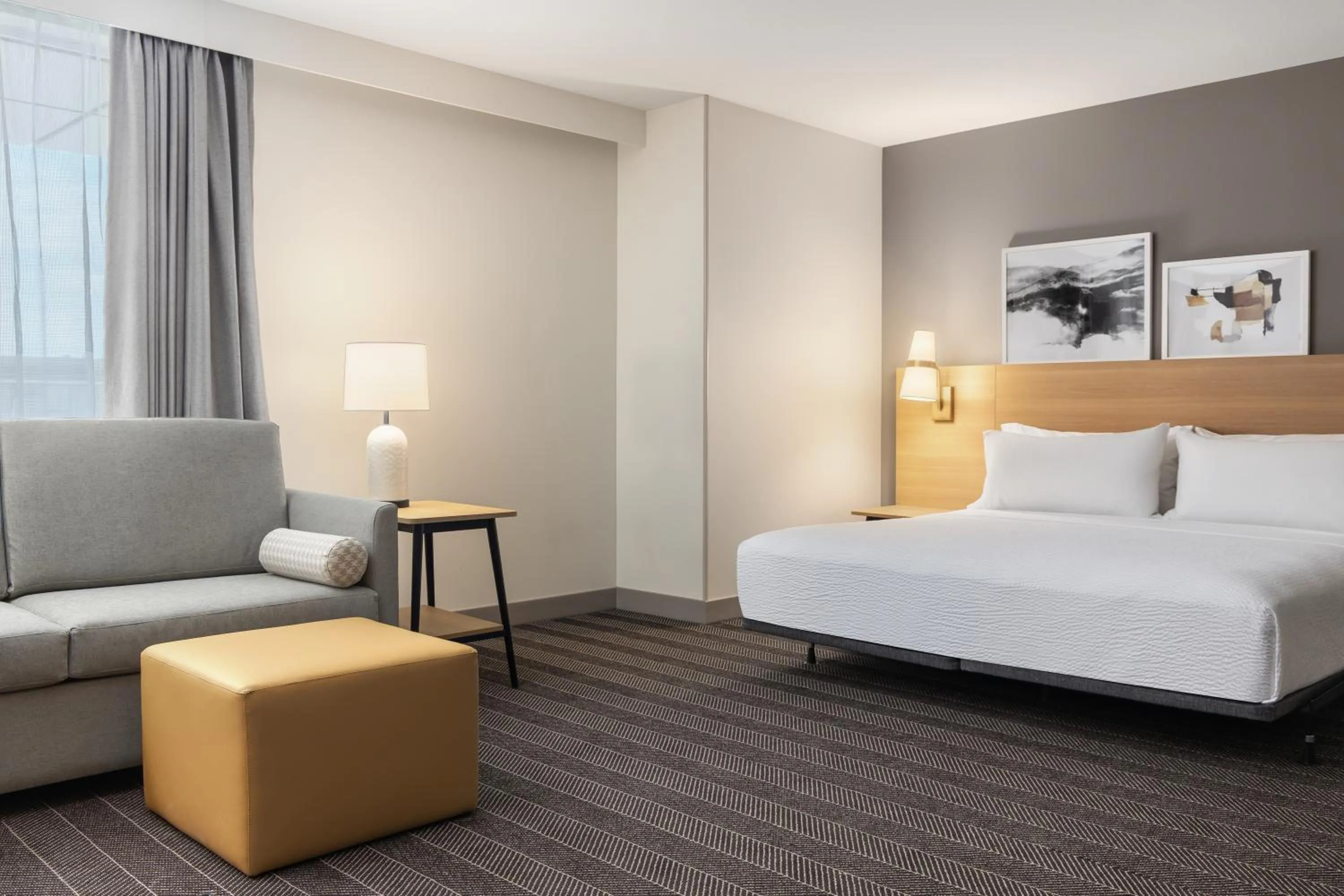 Bed in Staybridge Suites Montreal Airport - St-Laurent by IHG