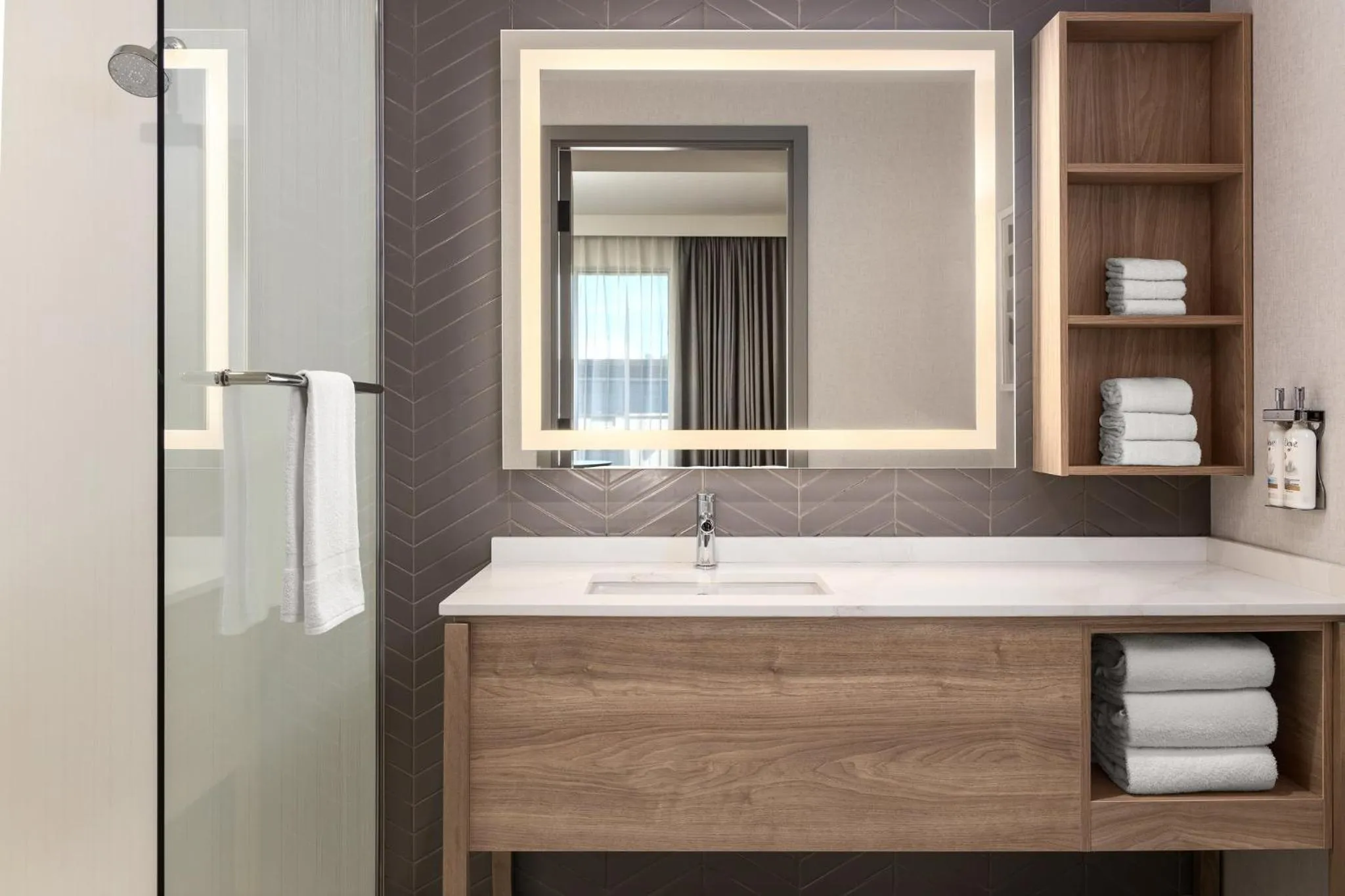 Bathroom in Staybridge Suites Montreal Airport - St-Laurent by IHG