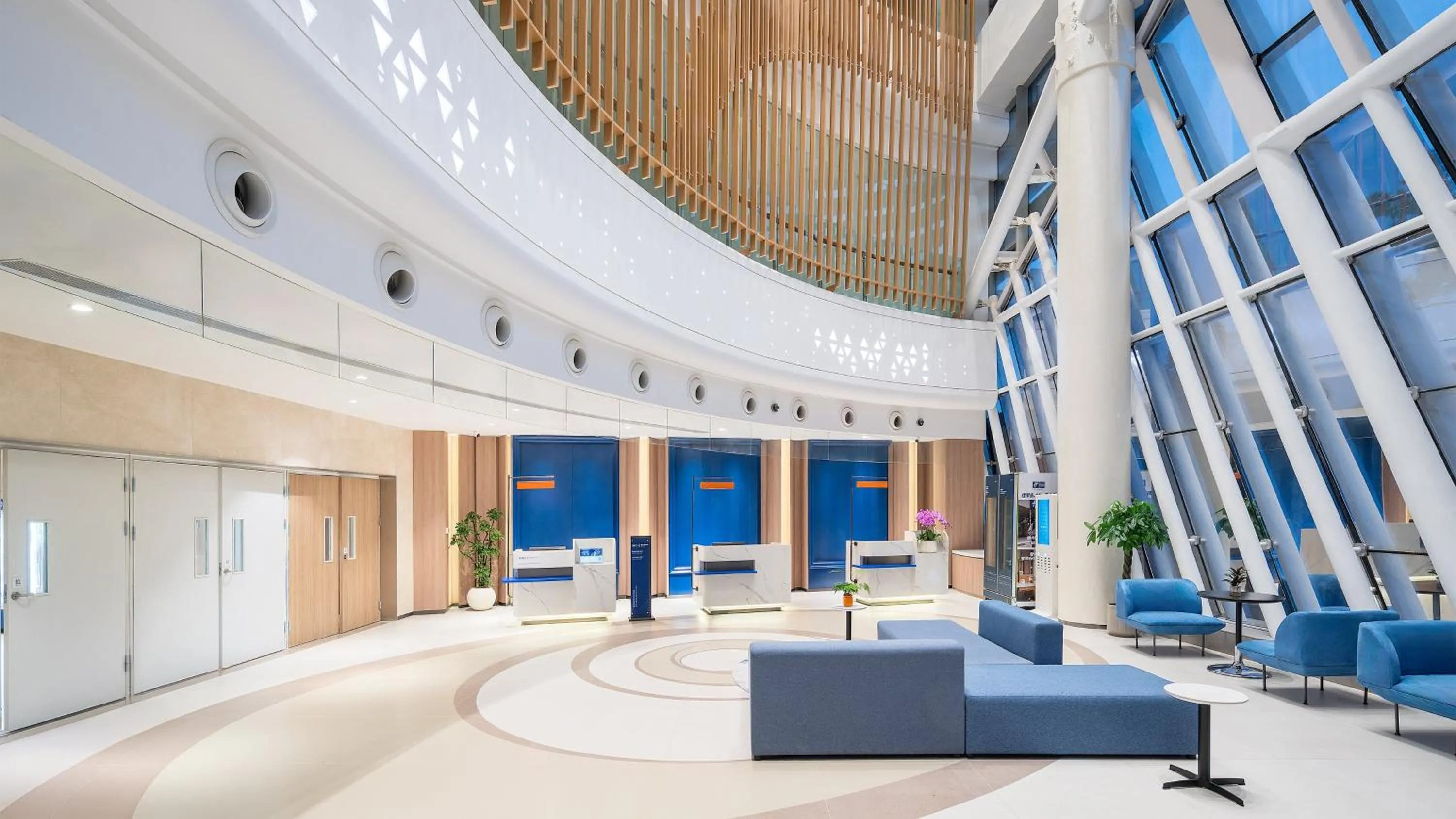 Property building in Holiday Inn Express Yangzhou Grand Canal Theatre