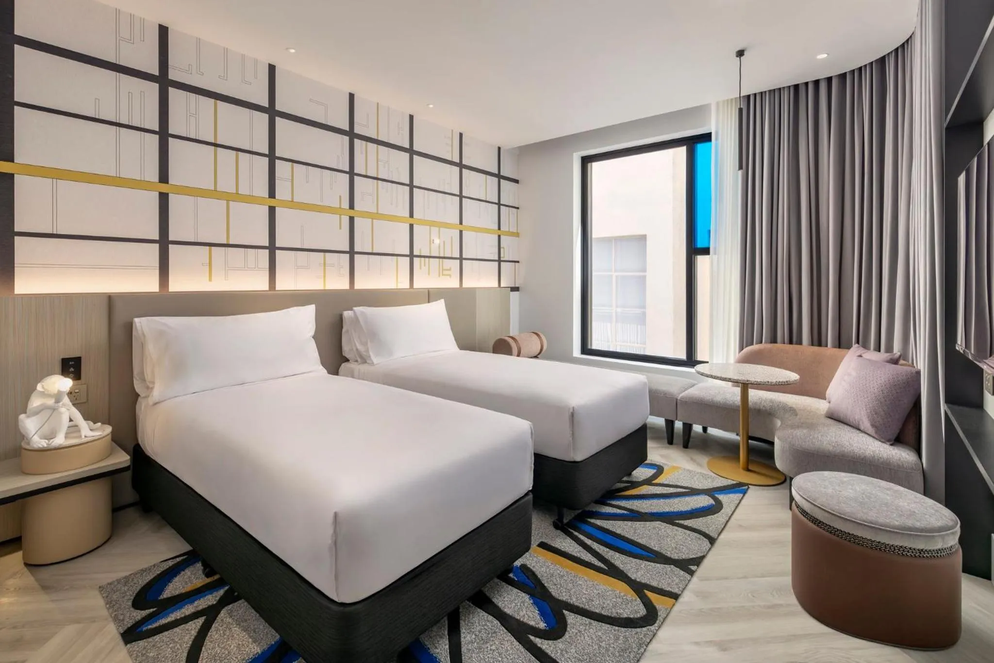 Photo of the whole room, Bed in Hotel Indigo Melbourne Little Collins