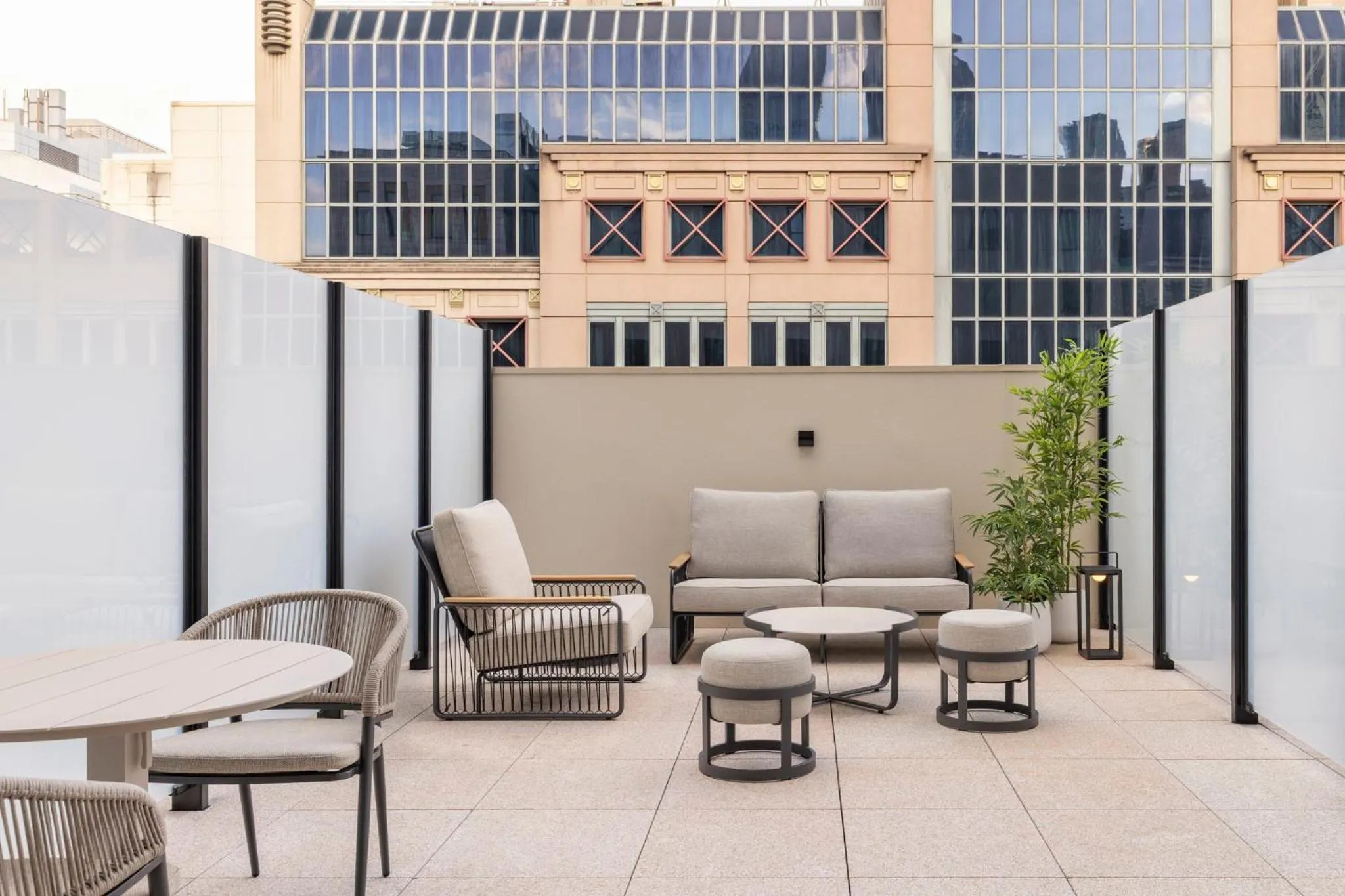 Photo of the whole room in Hotel Indigo Melbourne Little Collins