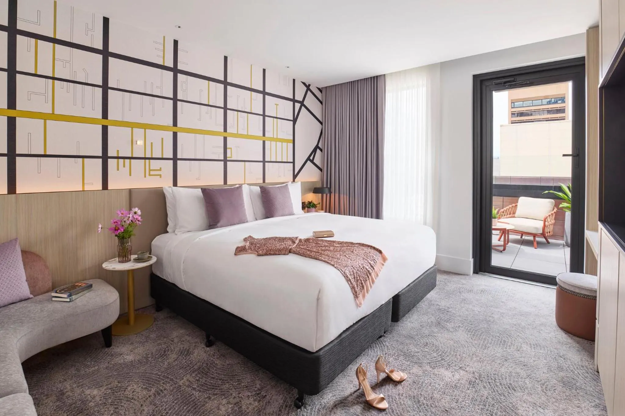 Bedroom, Bed in Hotel Indigo Melbourne Little Collins