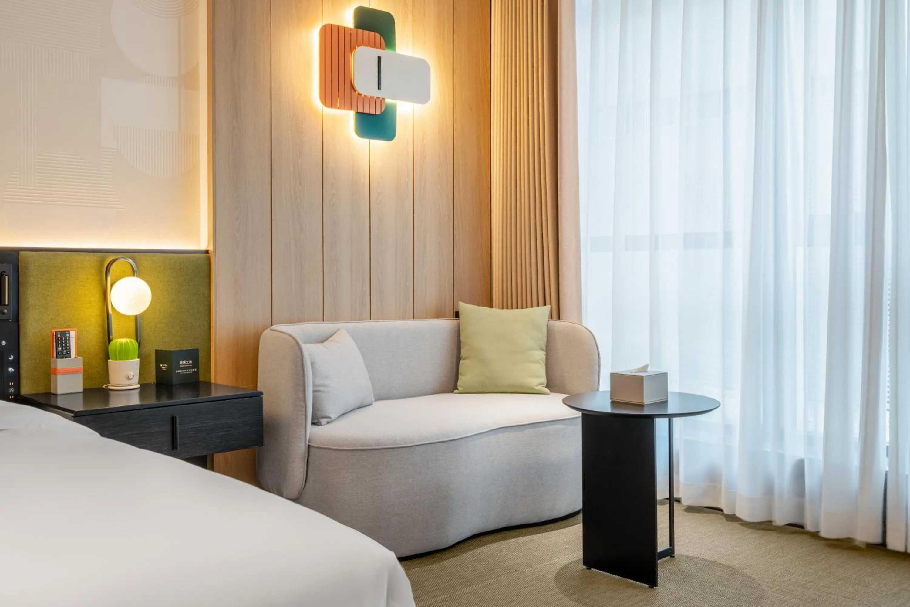 Bedroom, Bed in EVEN Hotel Hangzhou Yintai City by IHG