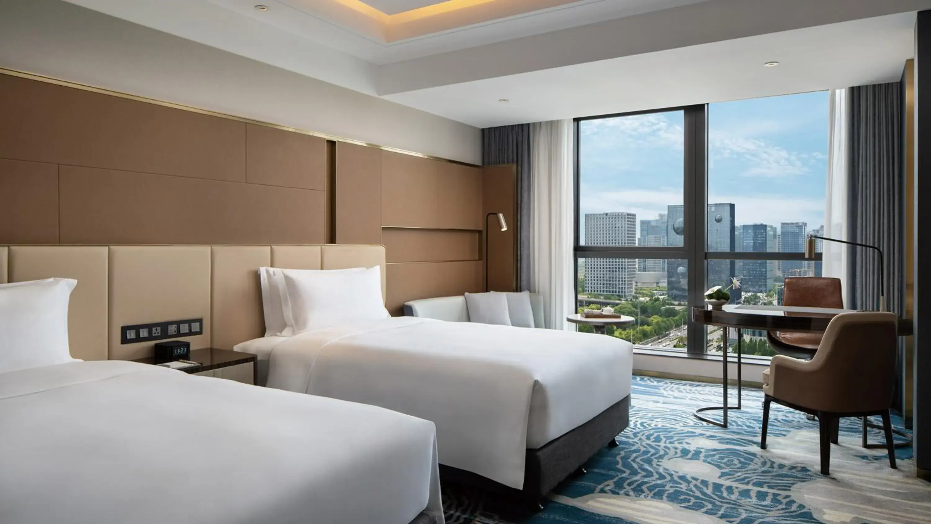 Bedroom, Bed in InterContinental Hotels Zhengzhou Zhengdong Bedroom, Bed in InterContinental Hotels Zhengzhou Zhengdong