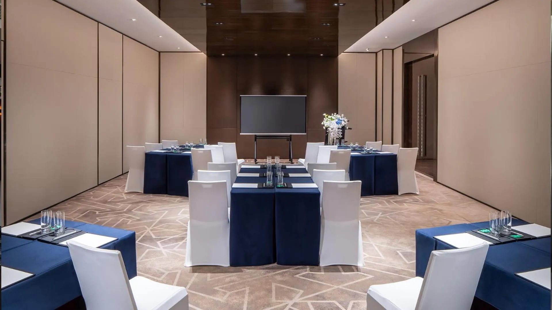 Meeting/conference room in InterContinental Hotels Zhengzhou Zhengdong