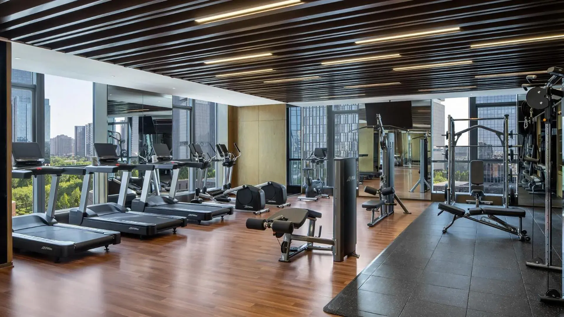 Fitness centre/facilities in InterContinental Hotels Zhengzhou Zhengdong Fitness centre/facilities in InterContinental Hotels Zhengzhou Zhengdong