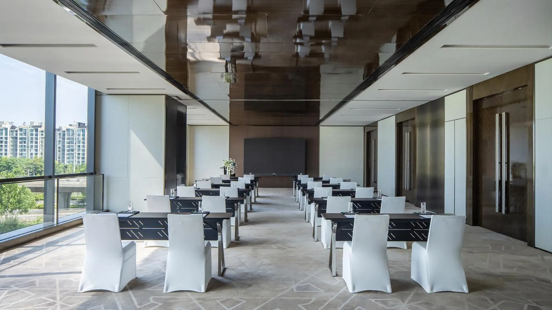 Meeting/conference room in InterContinental Hotels Zhengzhou Zhengdong