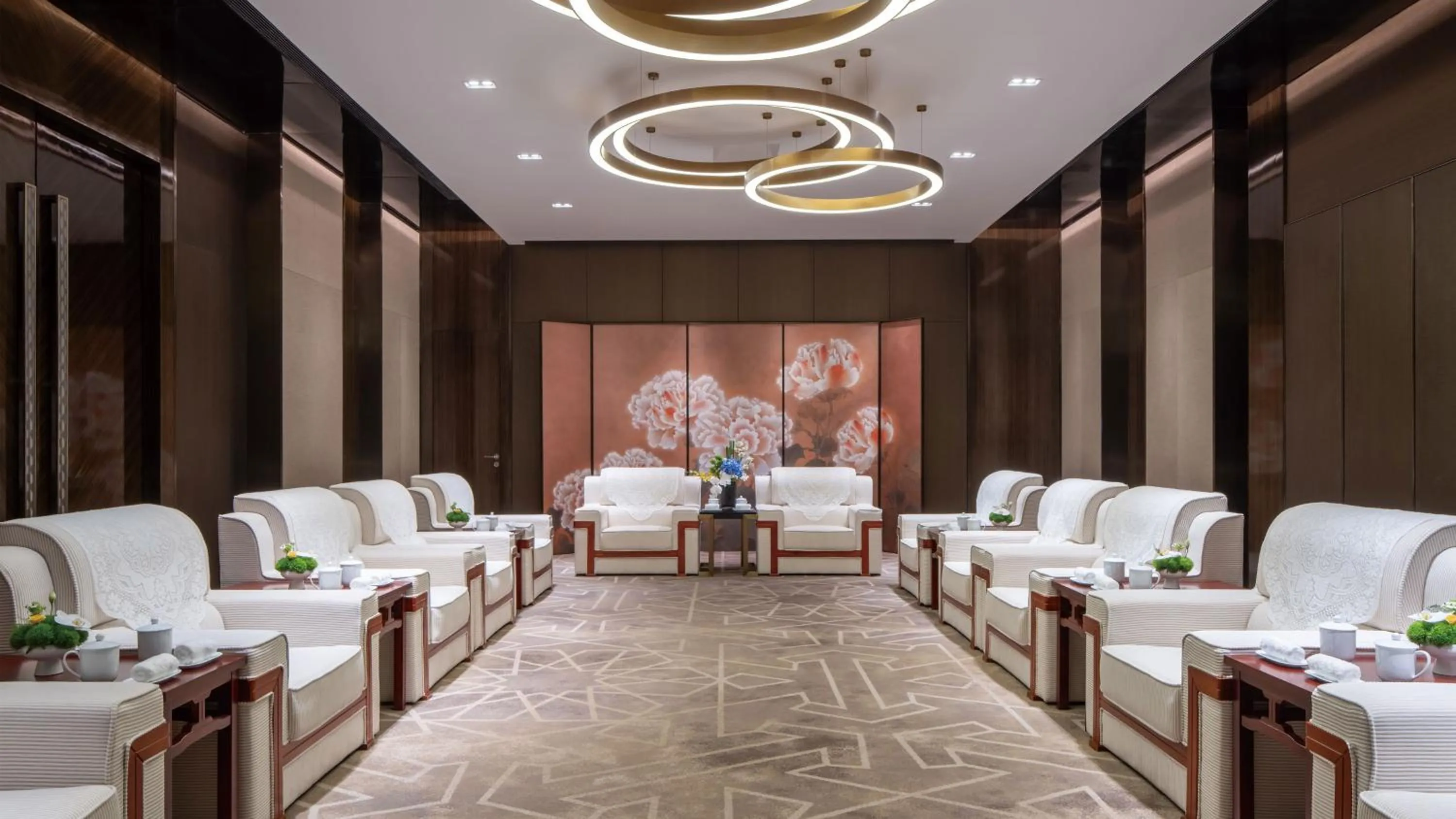 Restaurant/places to eat in InterContinental Hotels Zhengzhou Zhengdong