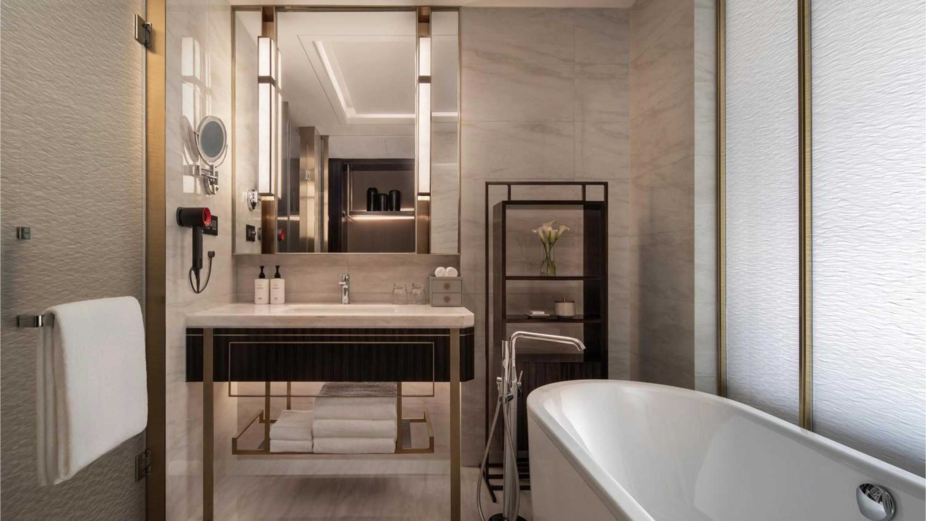 Bathroom in InterContinental Hotels Zhengzhou Zhengdong