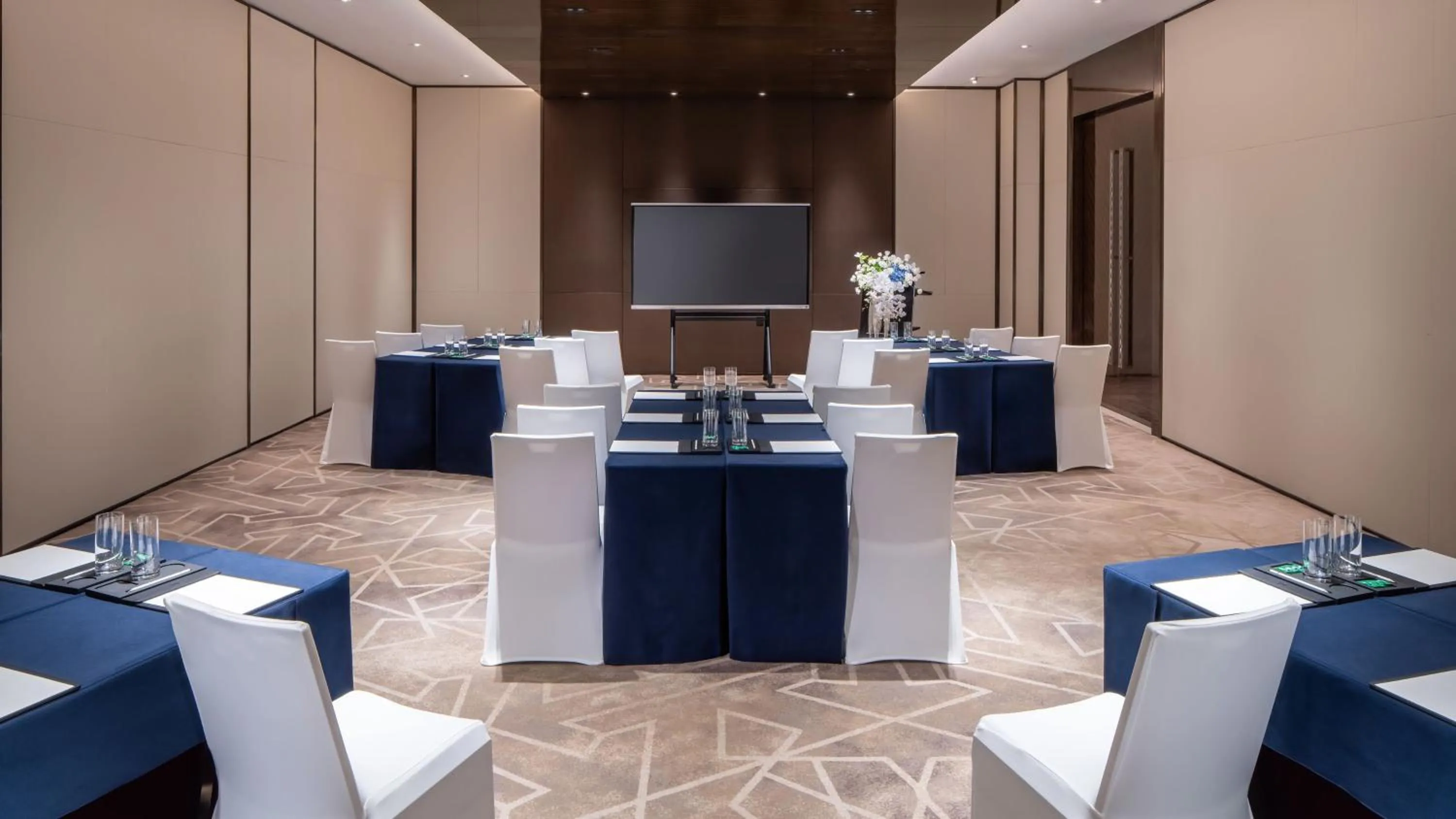 Meeting/conference room in InterContinental Hotels Zhengzhou Zhengdong