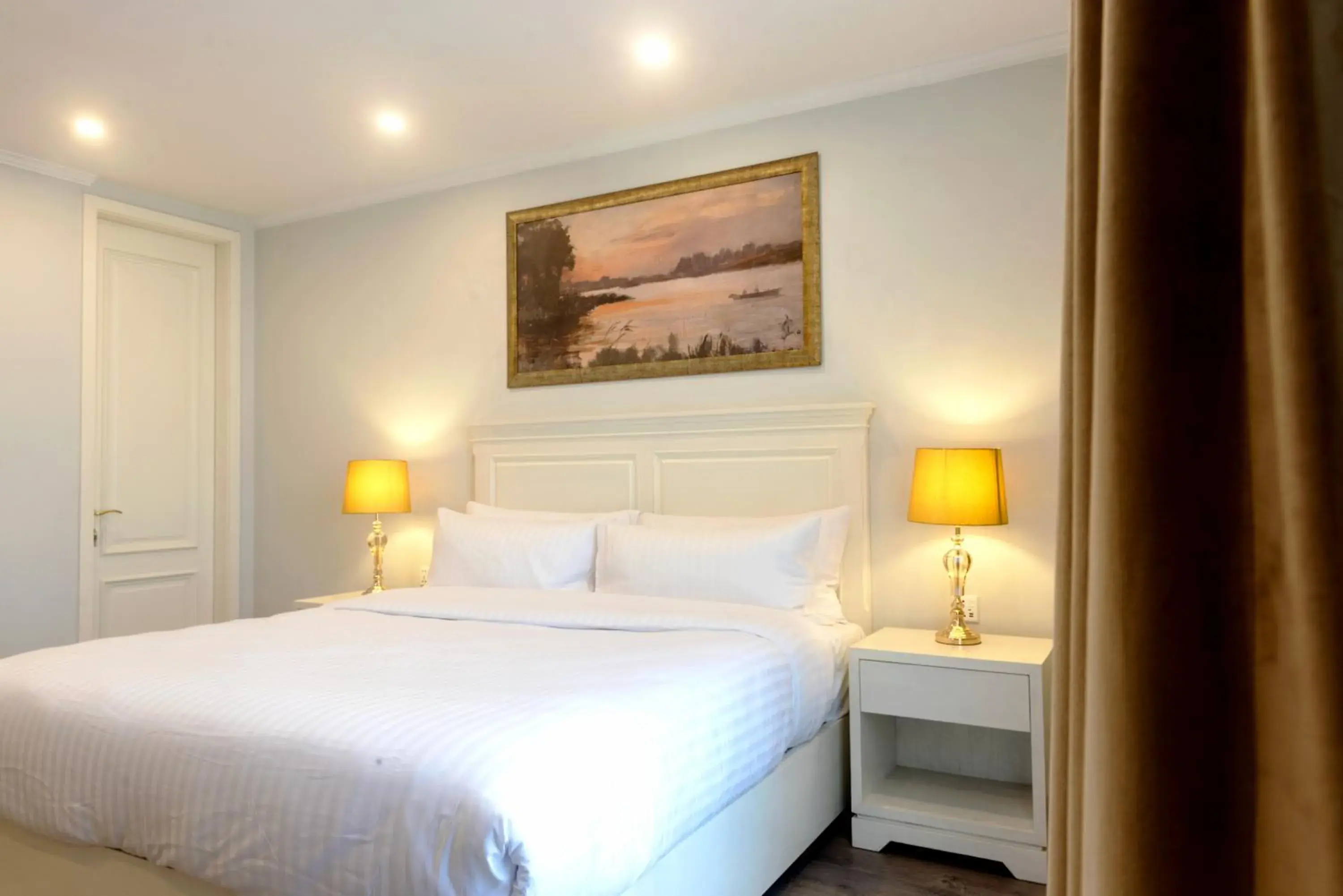 Bedroom, Bed in PC Residences Gulberg Lahore Bedroom, Bed in PC Residences Gulberg Lahore