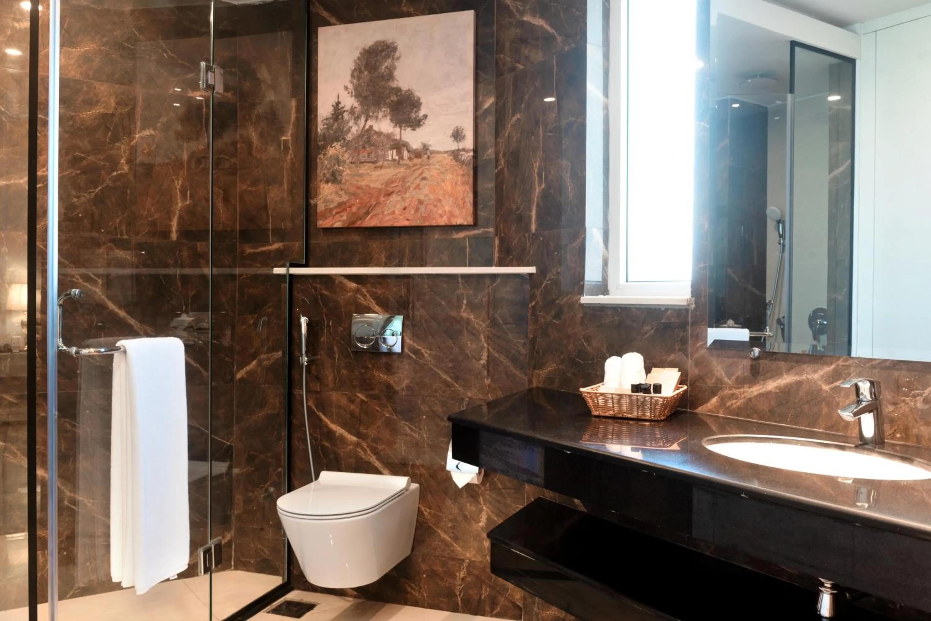 Hot Tub in PC Residences Gulberg Lahore