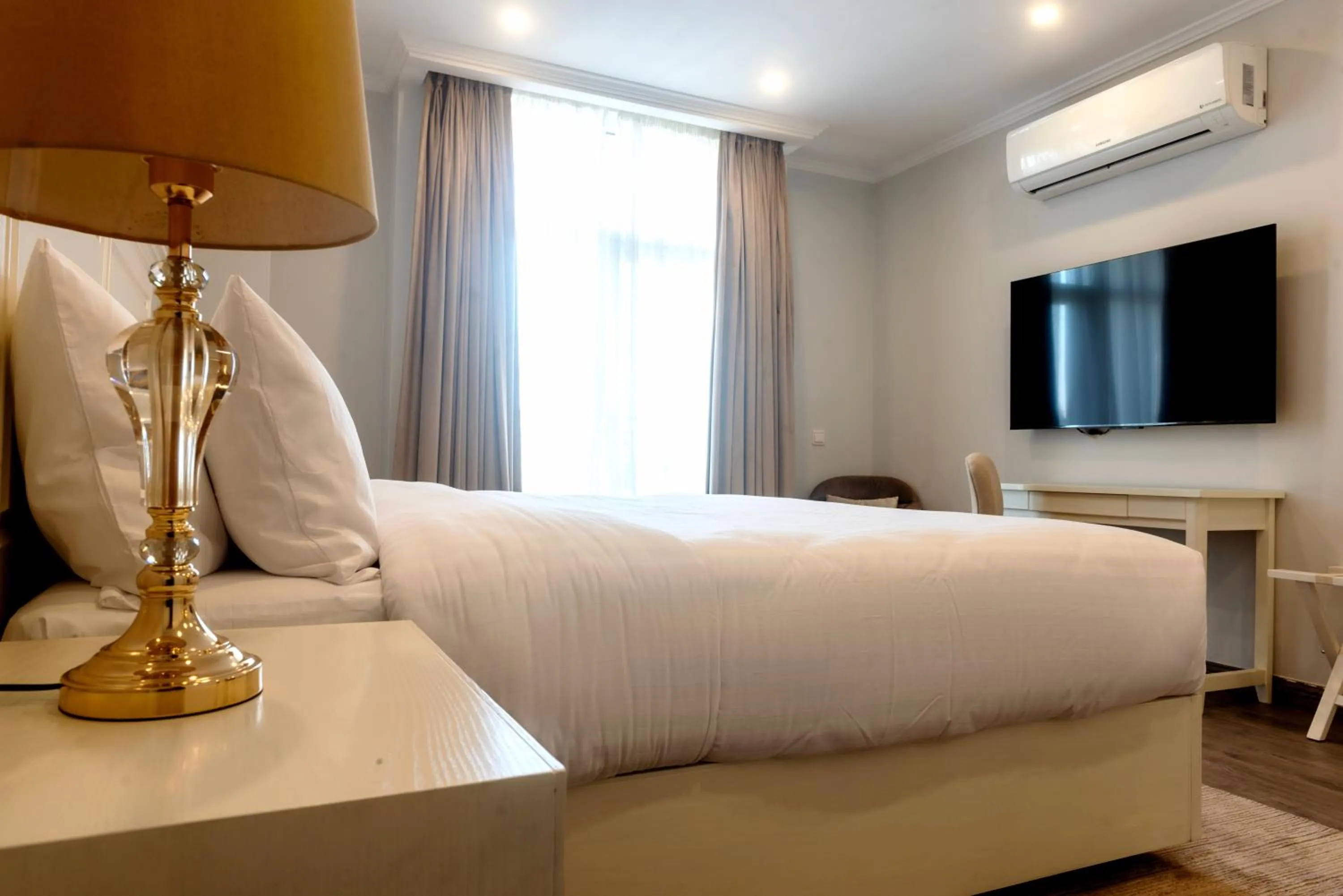 Bedroom, Bed in PC Residences Gulberg Lahore