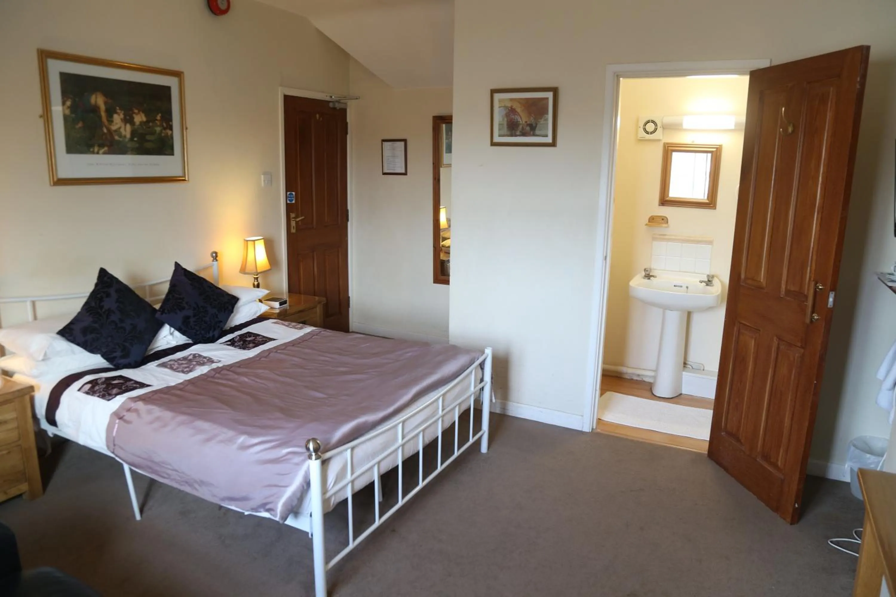 Double Room - single occupancy in All Seasons Guest House