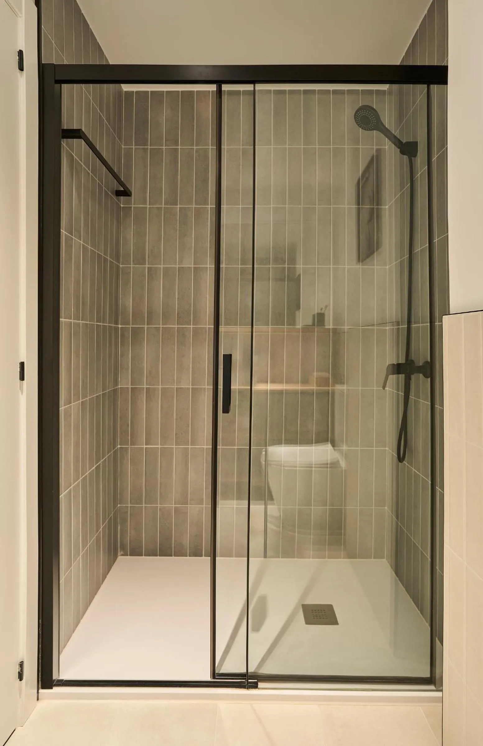 Shower in Node Madrid Carabanchel