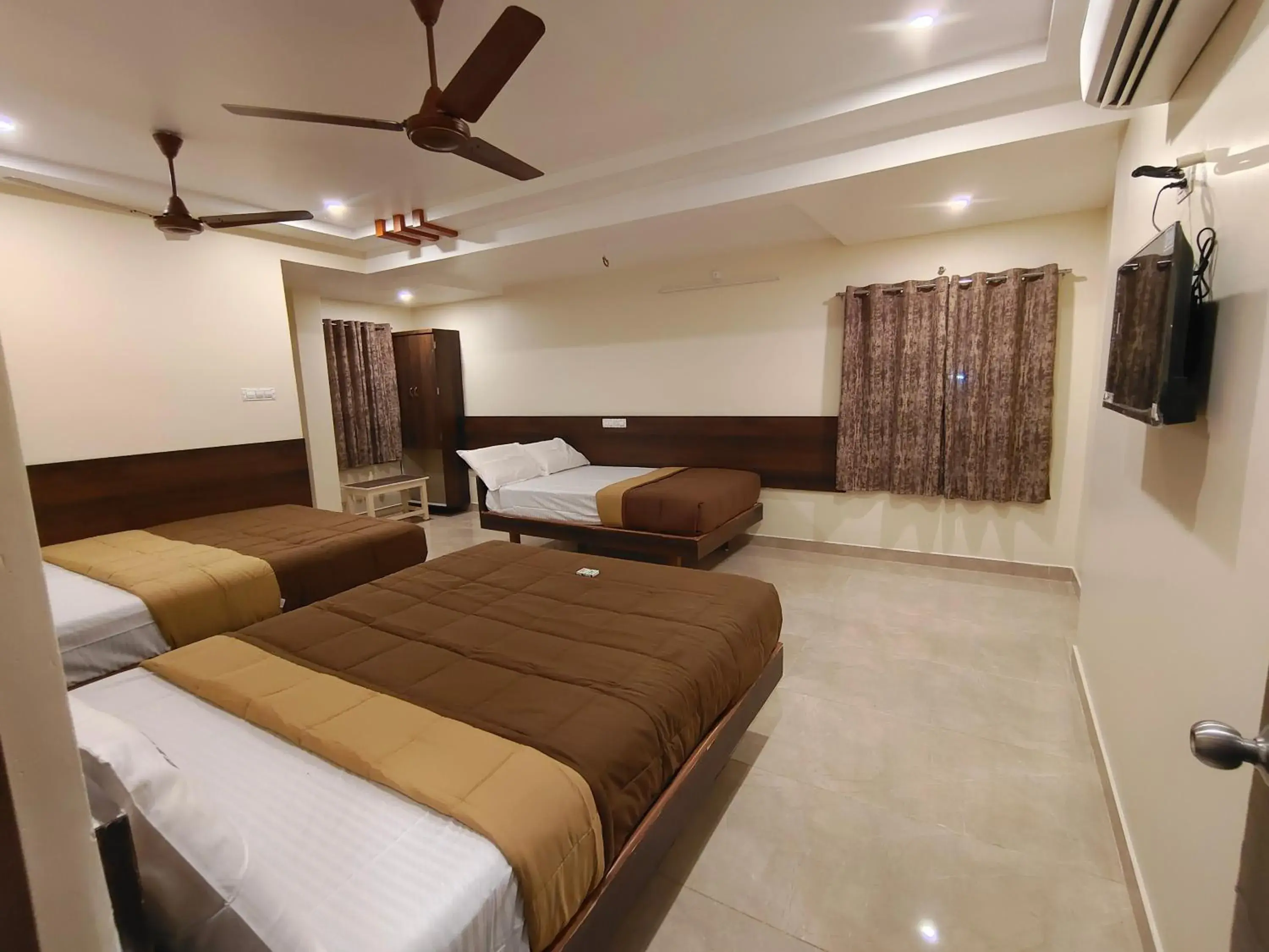 Bed in Hotel DKR Grand Bed in Hotel DKR Grand