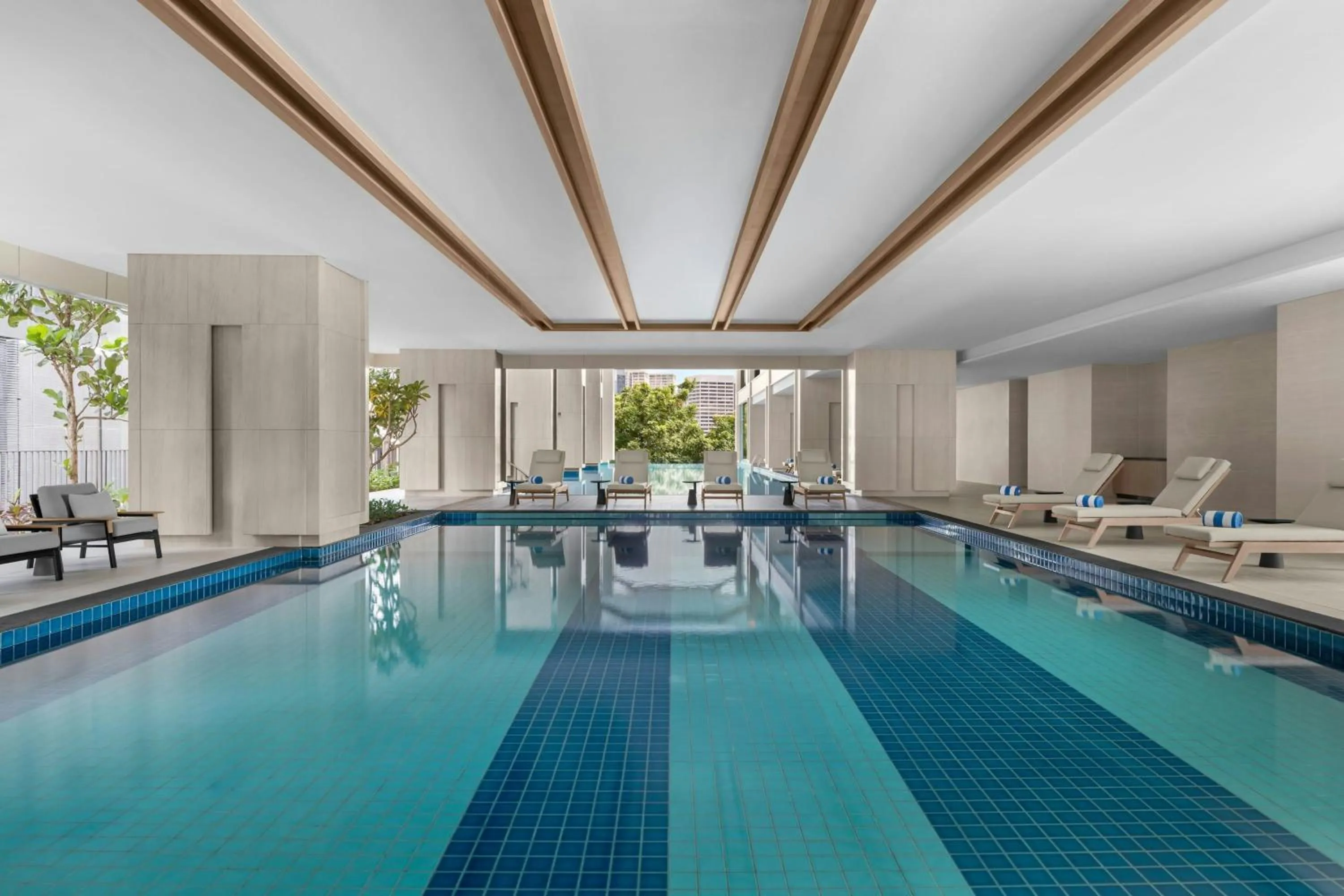 Swimming pool in Marriott Executive Apartments Kuala Lumpur