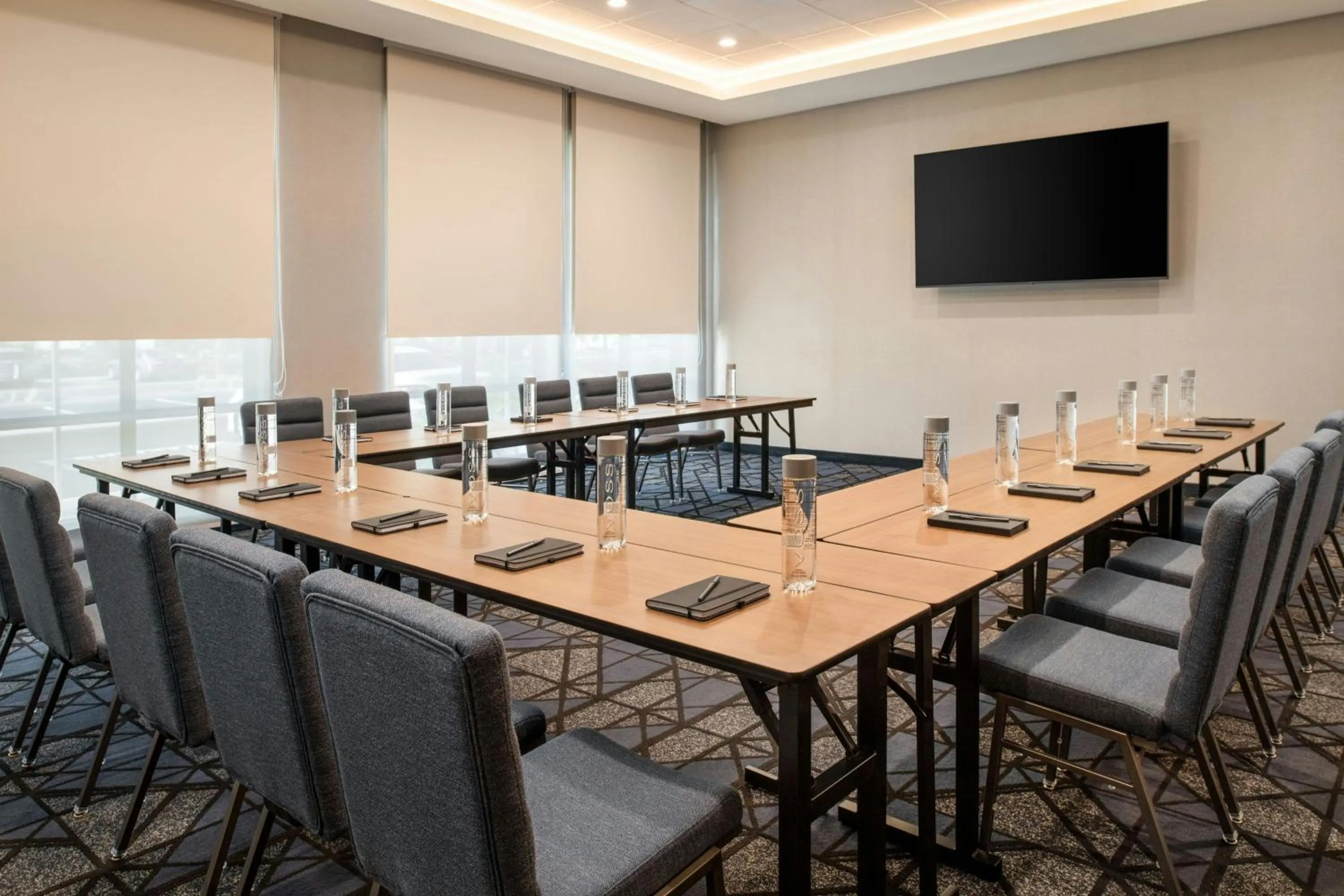 Meeting/conference room in Courtyard by Marriott San Bernardino Loma Linda