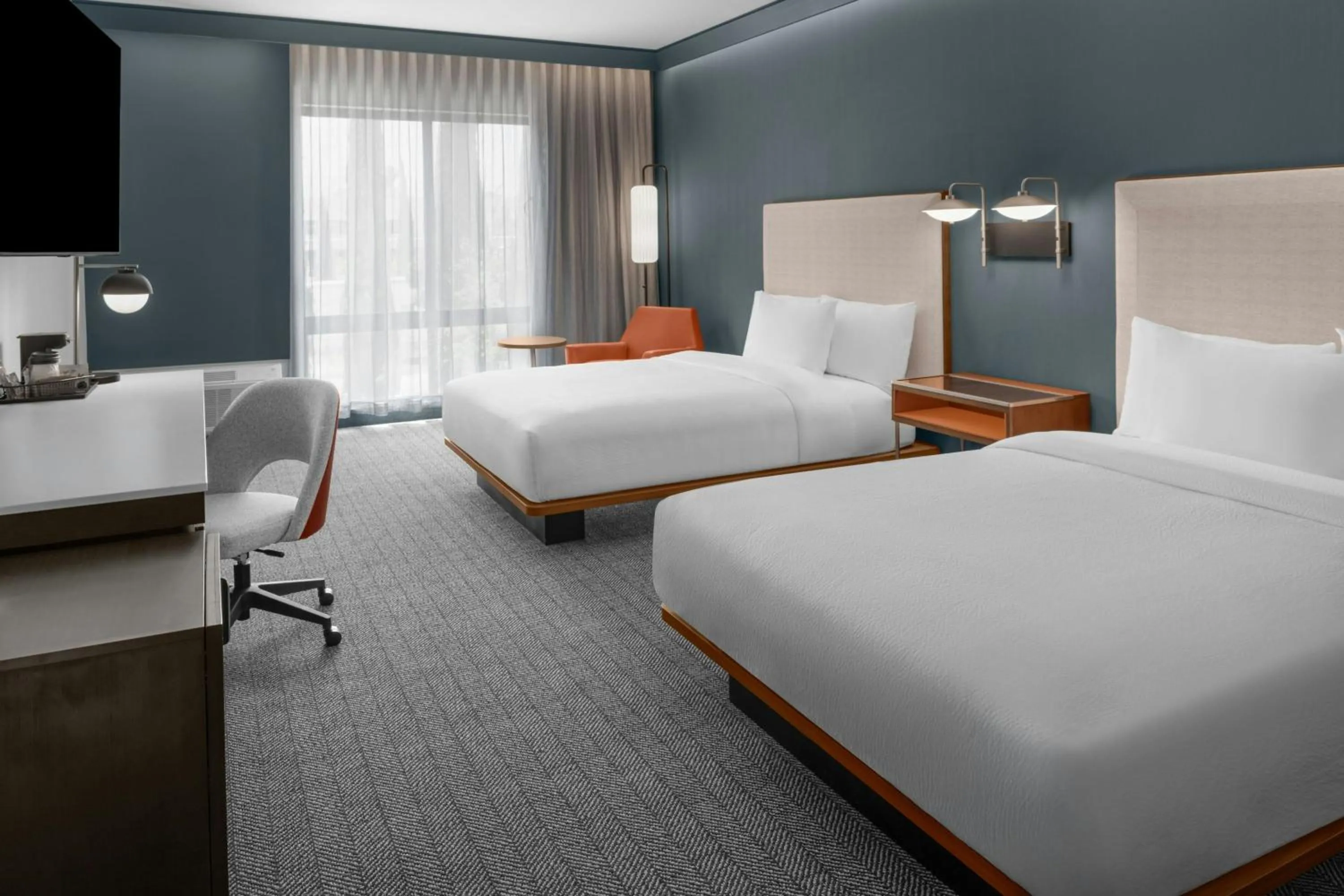 Photo of the whole room, Bed in Courtyard by Marriott San Bernardino Loma Linda