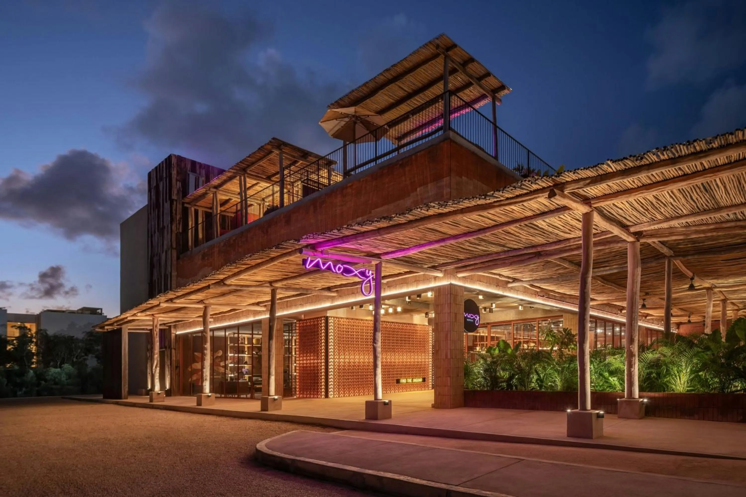 Lobby or reception in Moxy Tulum