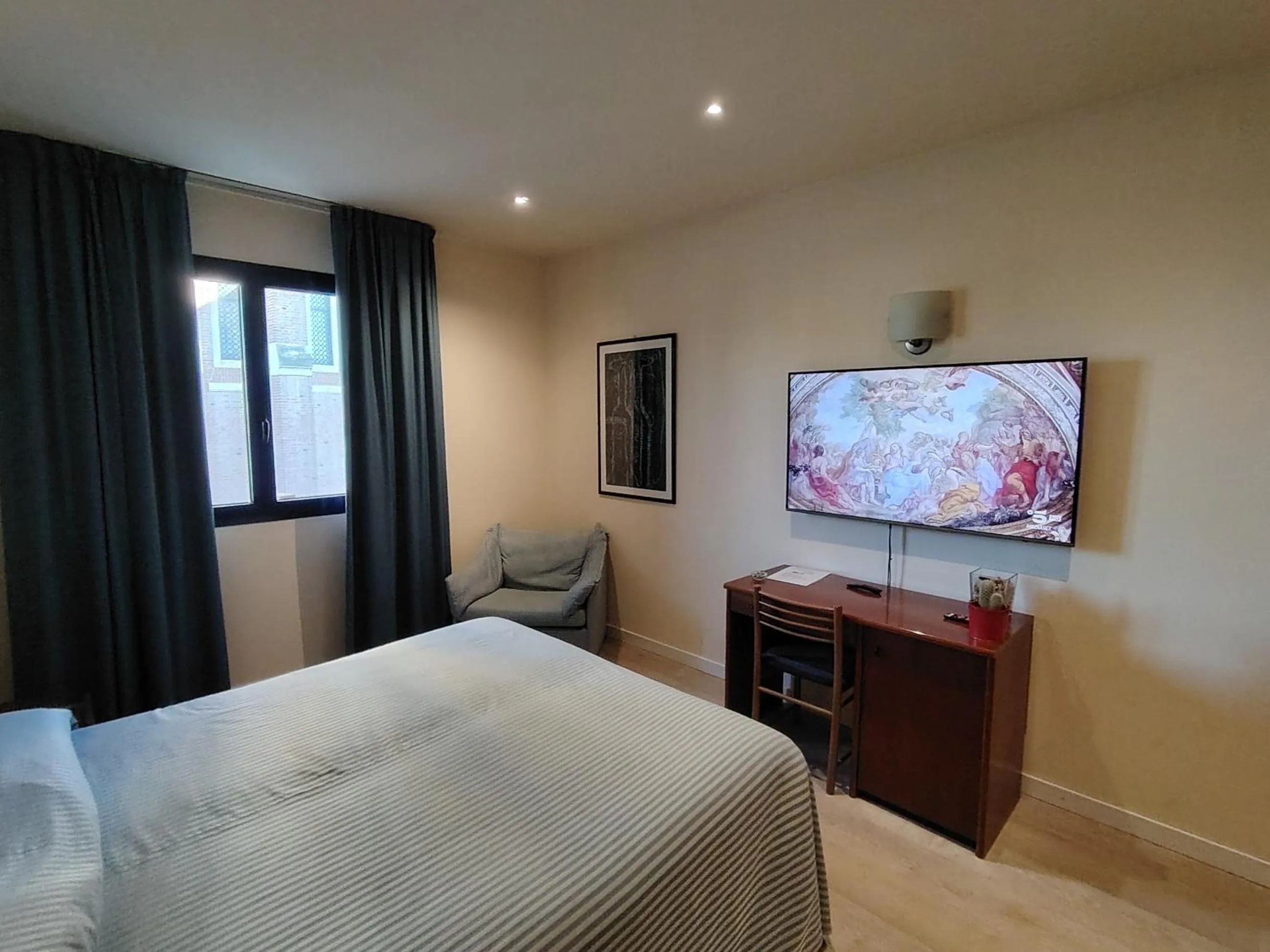 TV and multimedia, Bed in Albergo Centrale