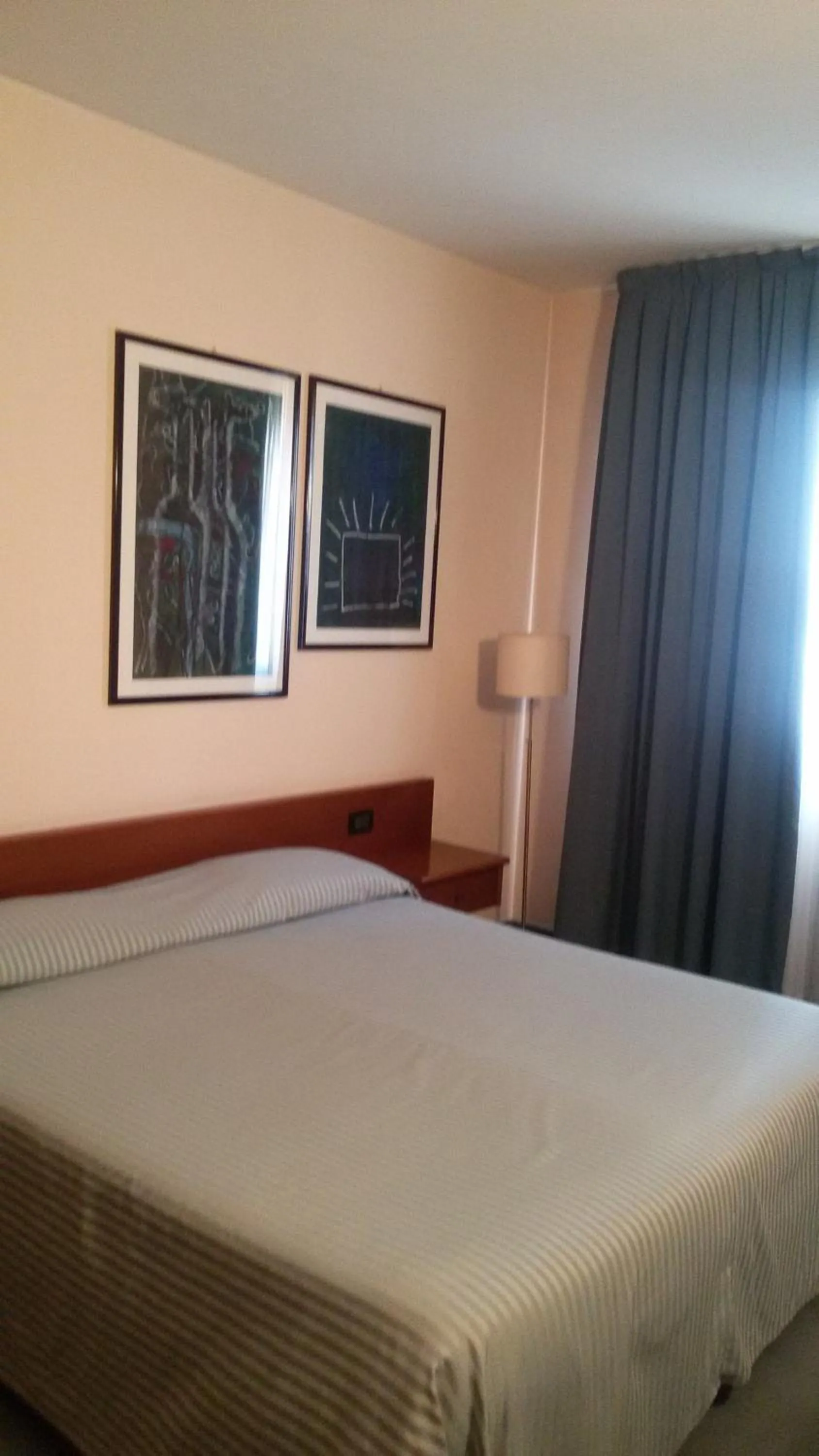 Bed in Albergo Centrale