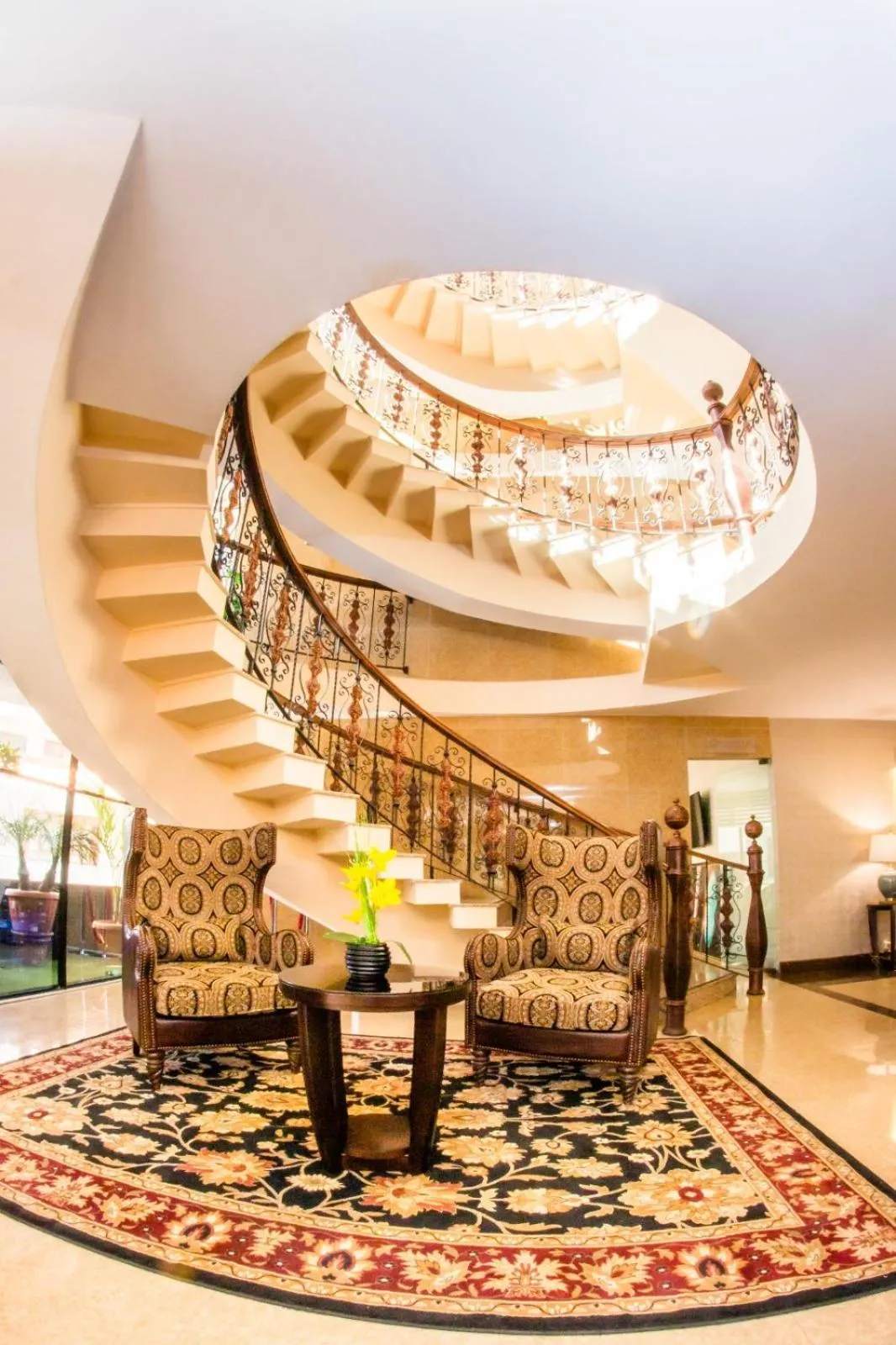 Living room in ROLES Hotel