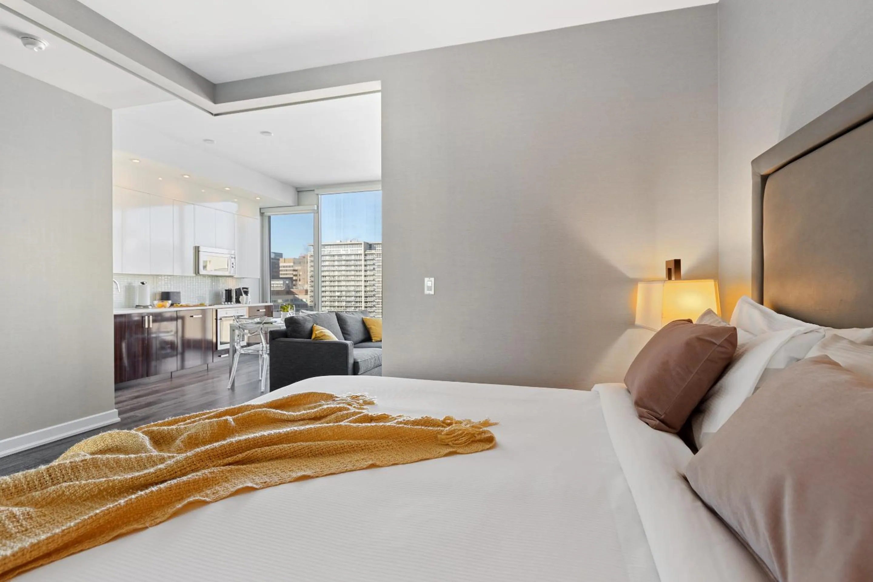 Bed in SOHO Residences Lisgar