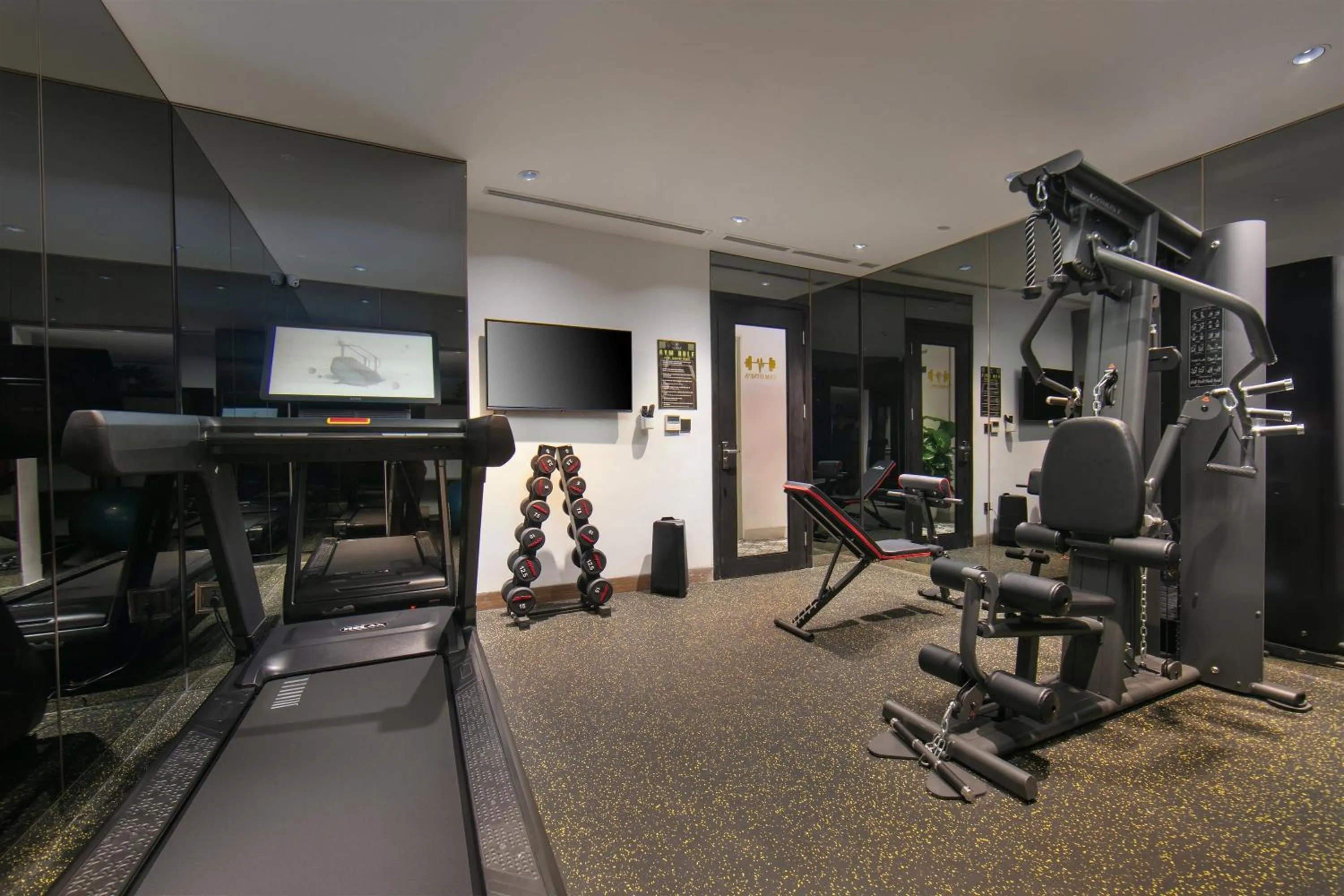 Fitness centre/facilities in La Mejor Indochine Hotel